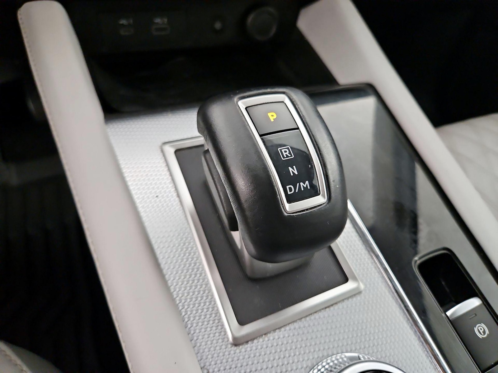2023 Mitsubishi Outlander SEL - Photo 19