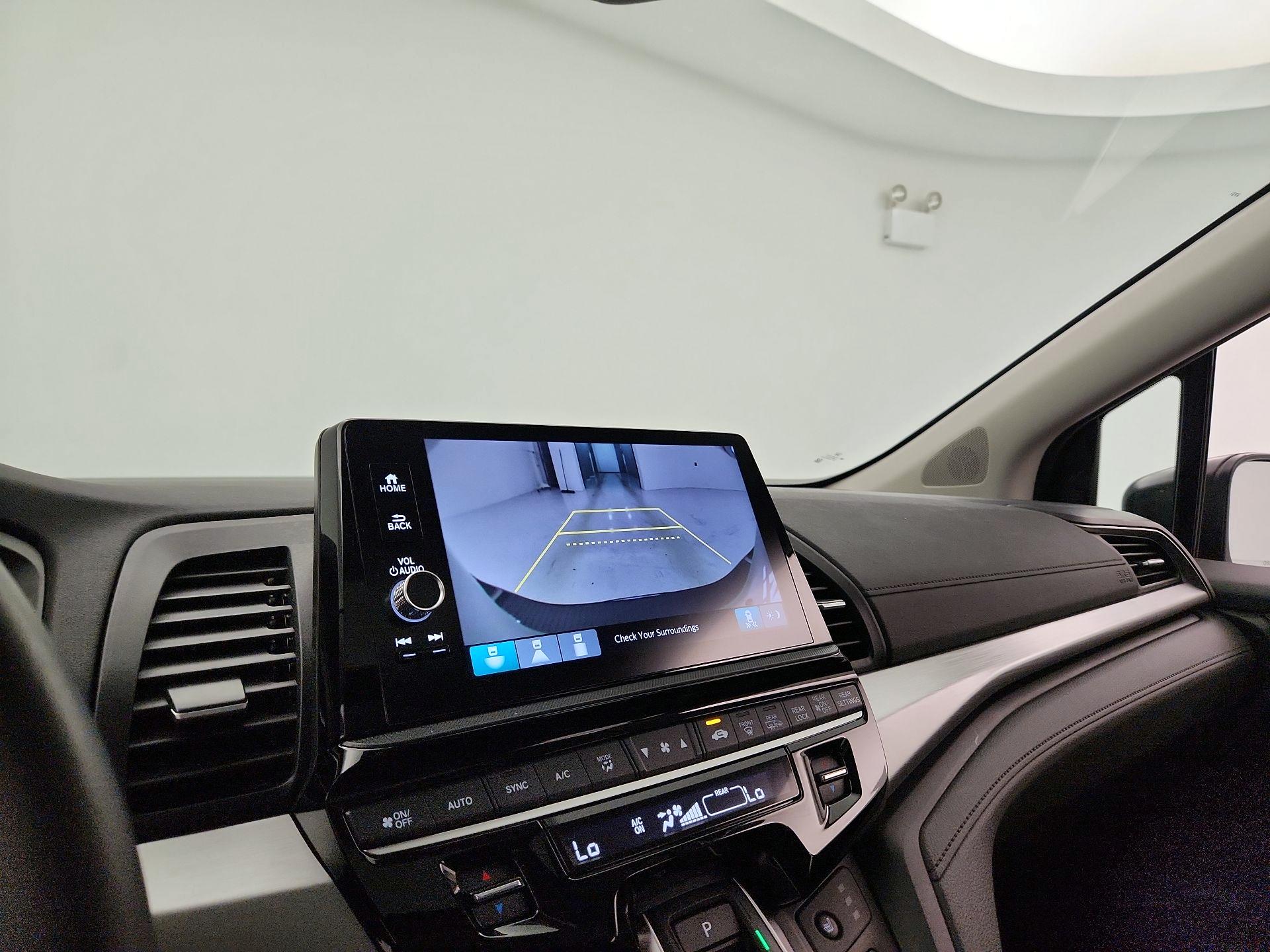 Thumbnail: 2026 Honda Odyssey - 14