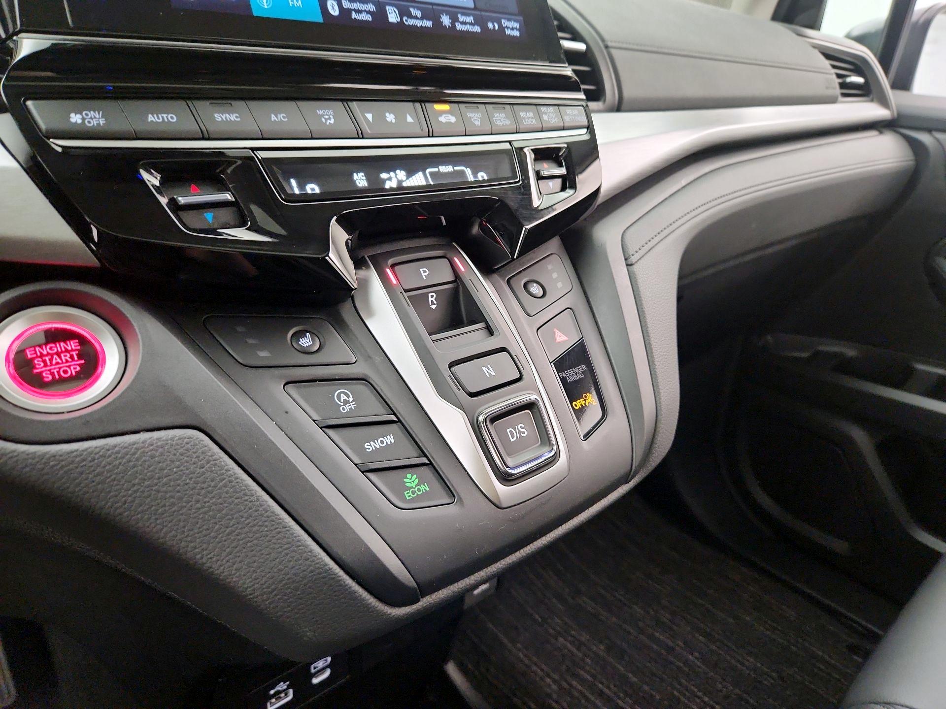 Thumbnail: 2026 Honda Odyssey - 17