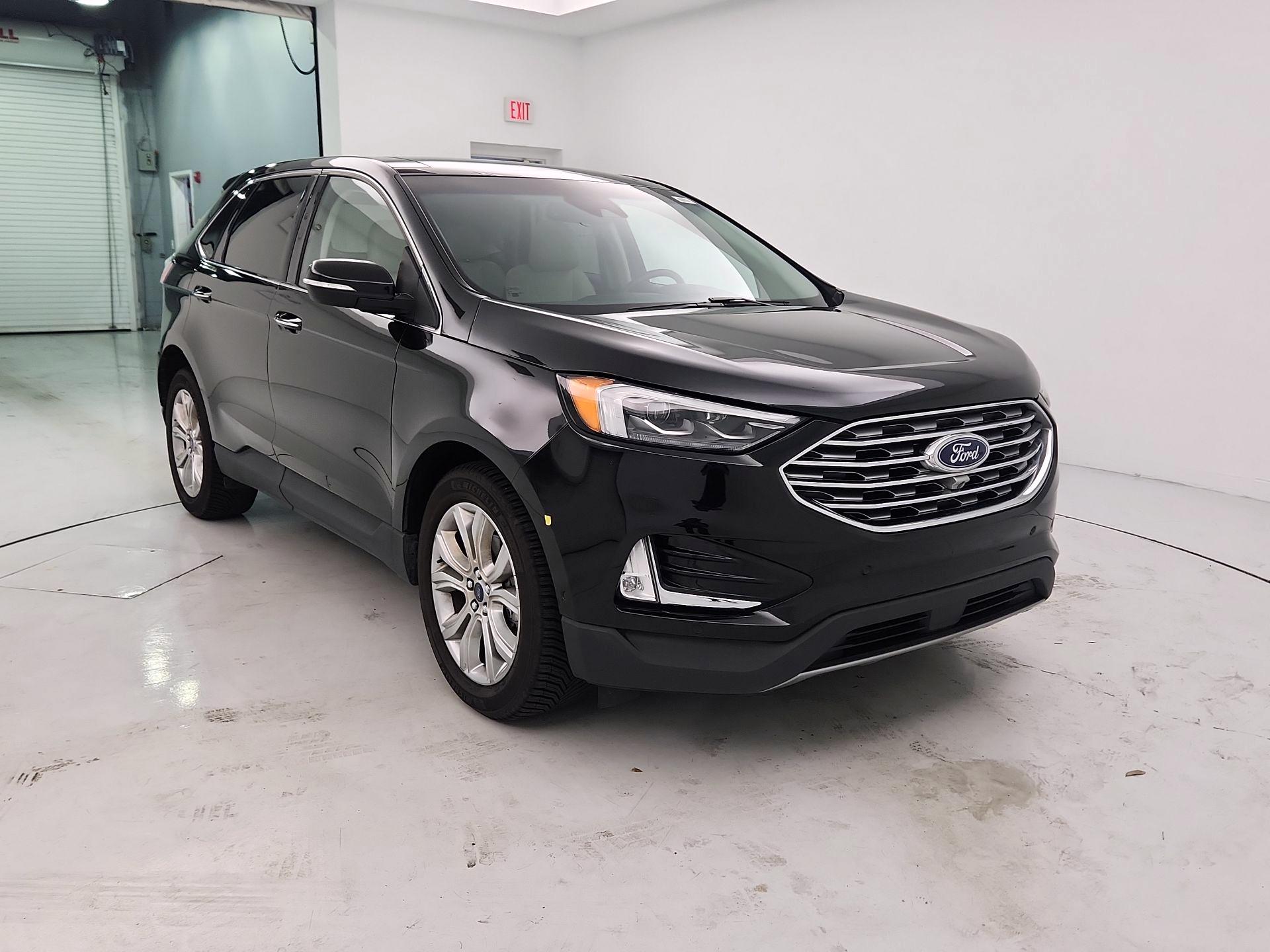 Thumbnail: 2019 Ford Edge - 1
