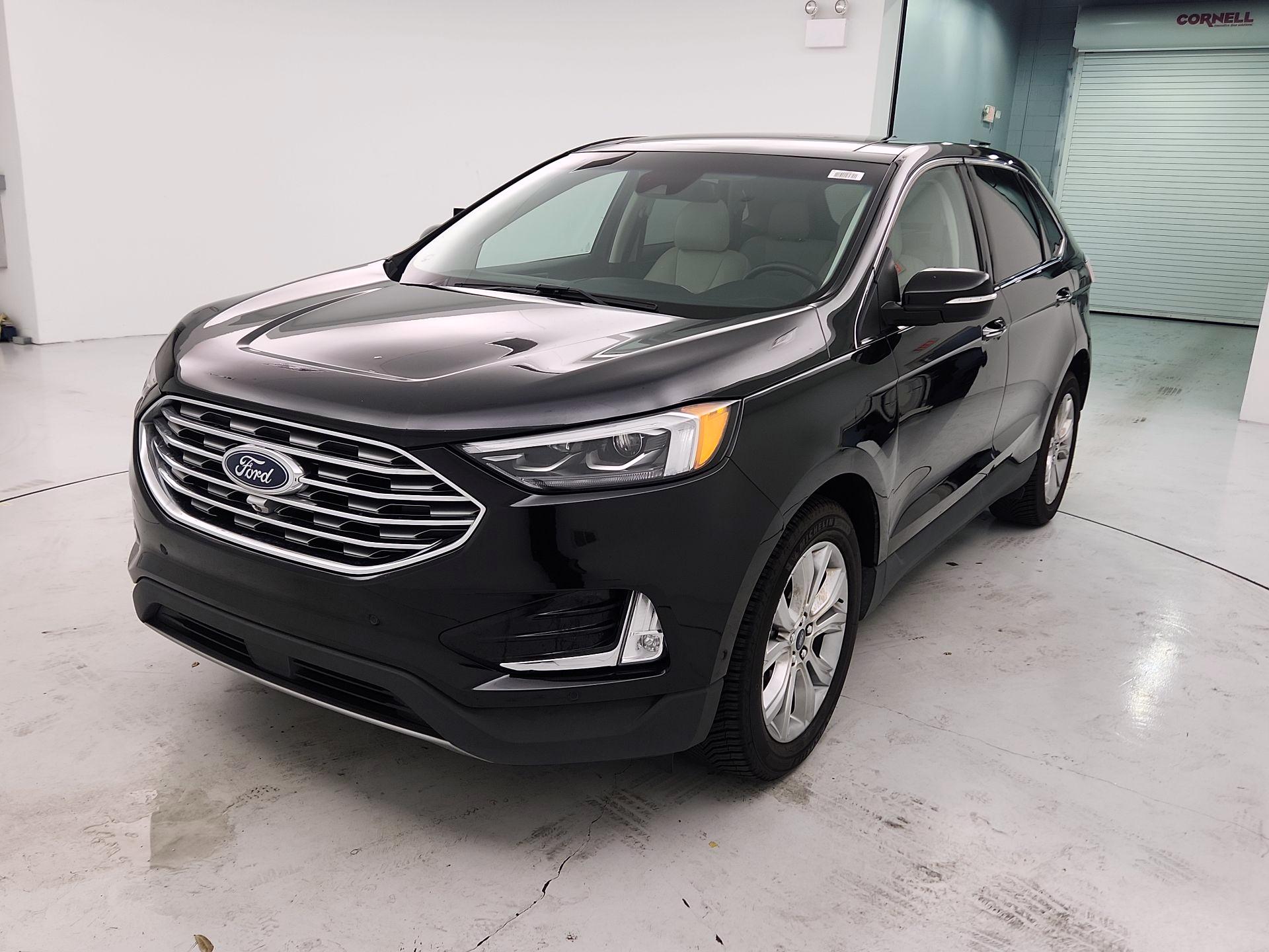 Thumbnail: 2019 Ford Edge - 3