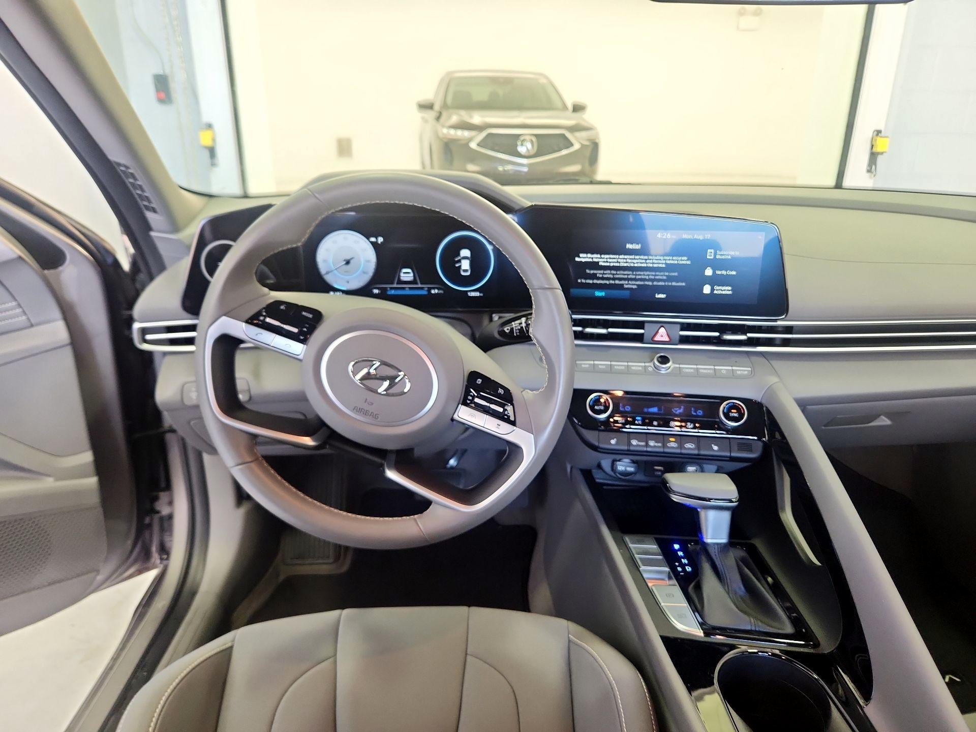 Thumbnail: 2023 Hyundai Elantra - 10