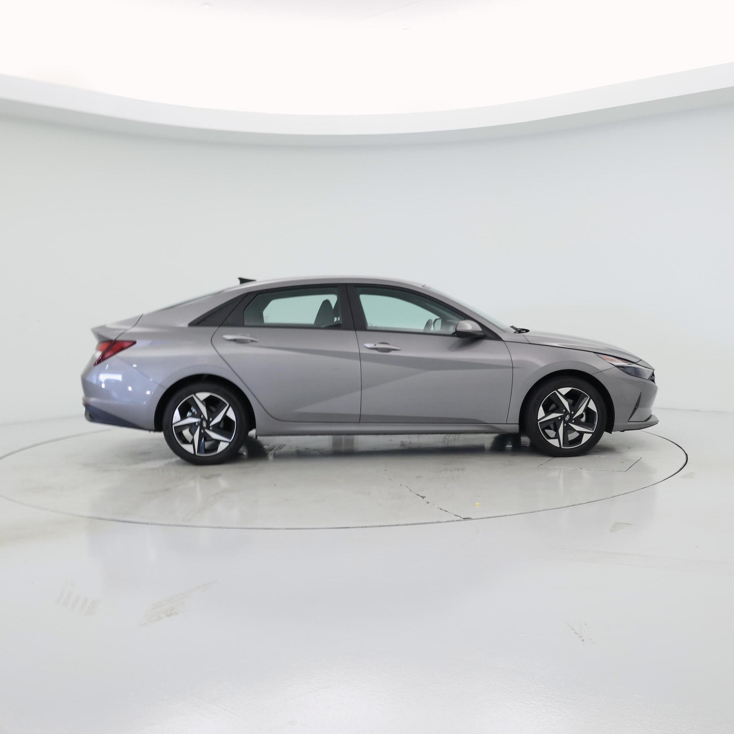 Thumbnail: 2023 Hyundai Elantra - 7
