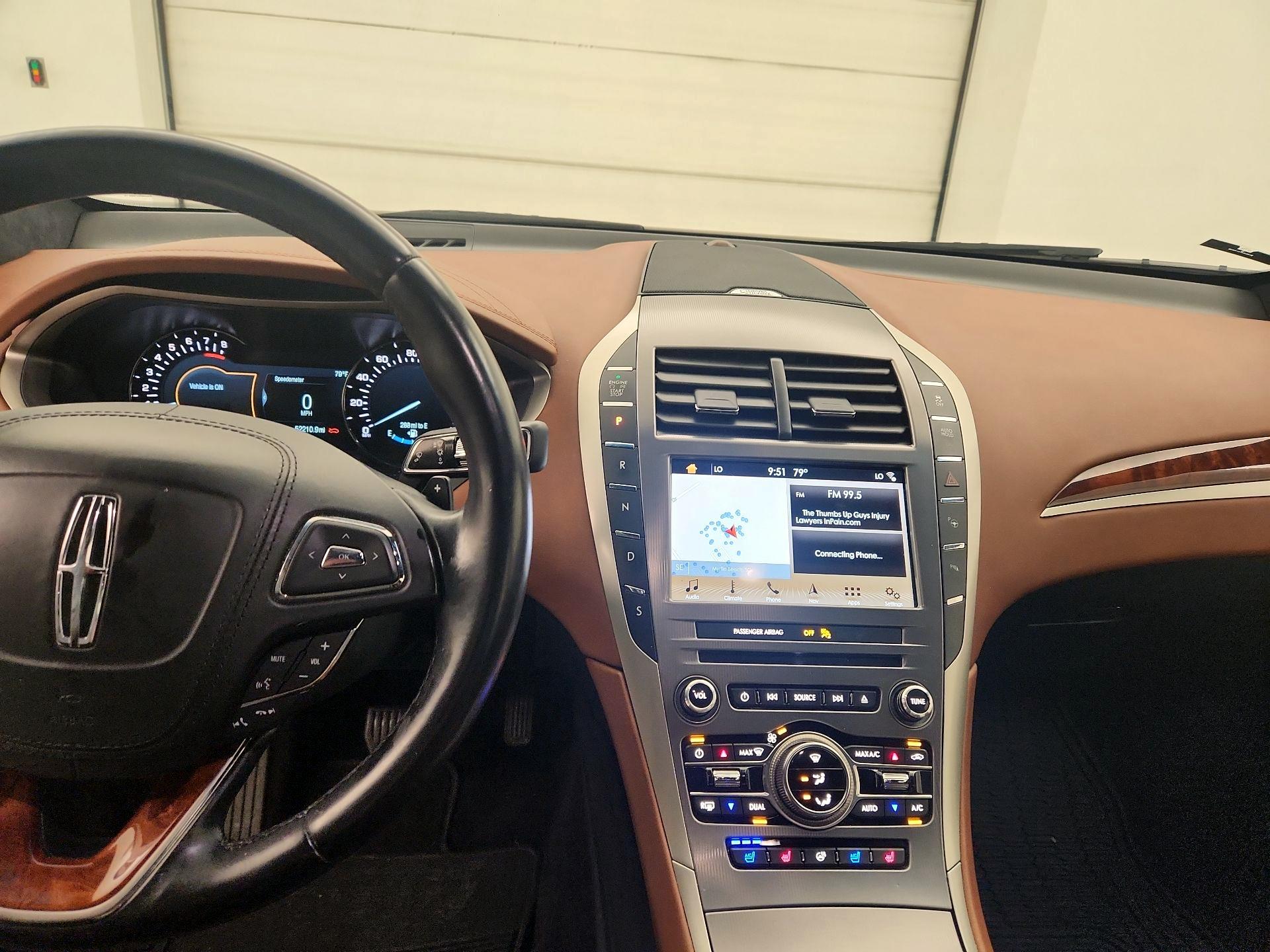 Thumbnail: 2017 Lincoln MKZ - 9