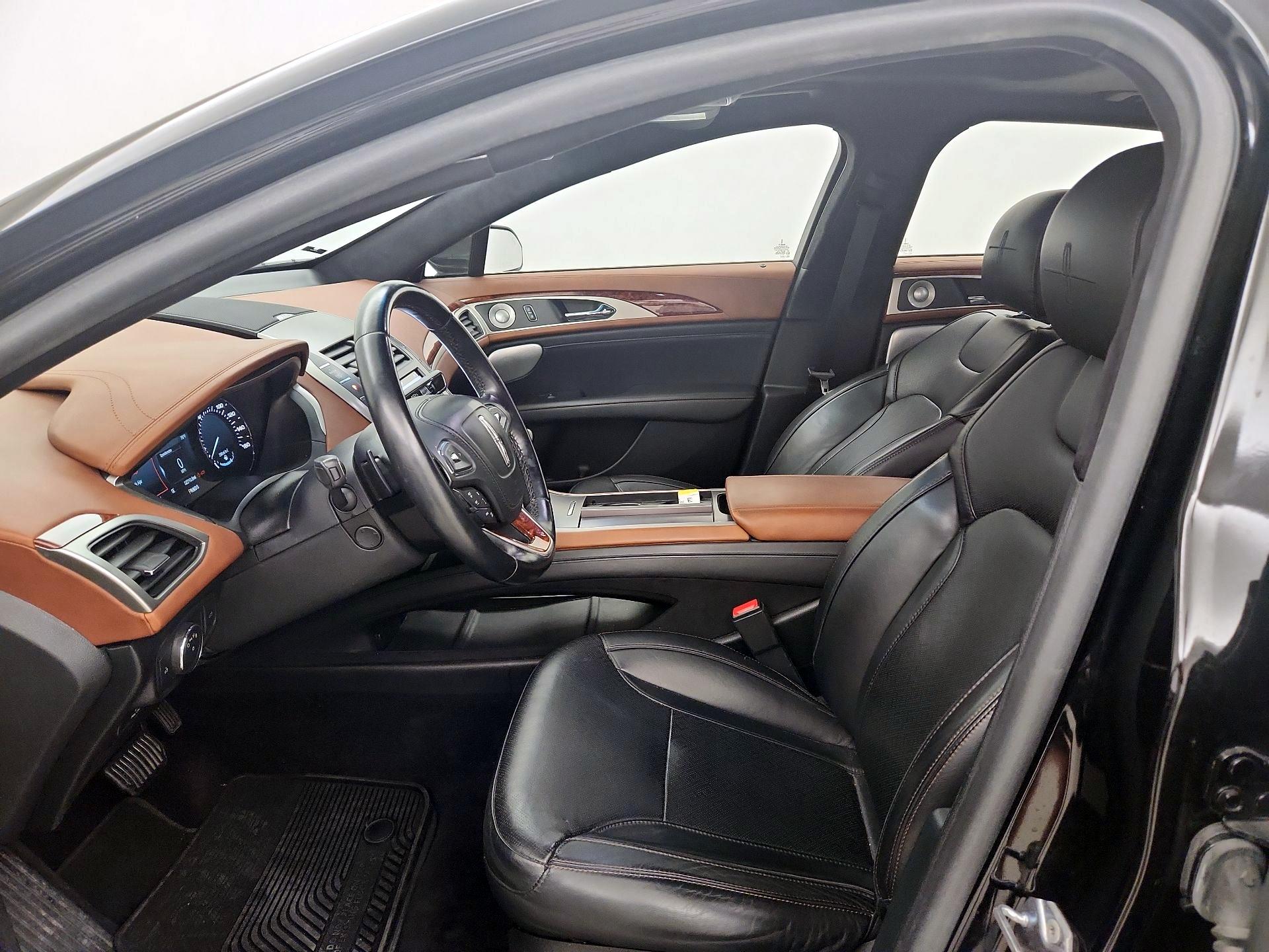 Thumbnail: 2017 Lincoln MKZ - 11