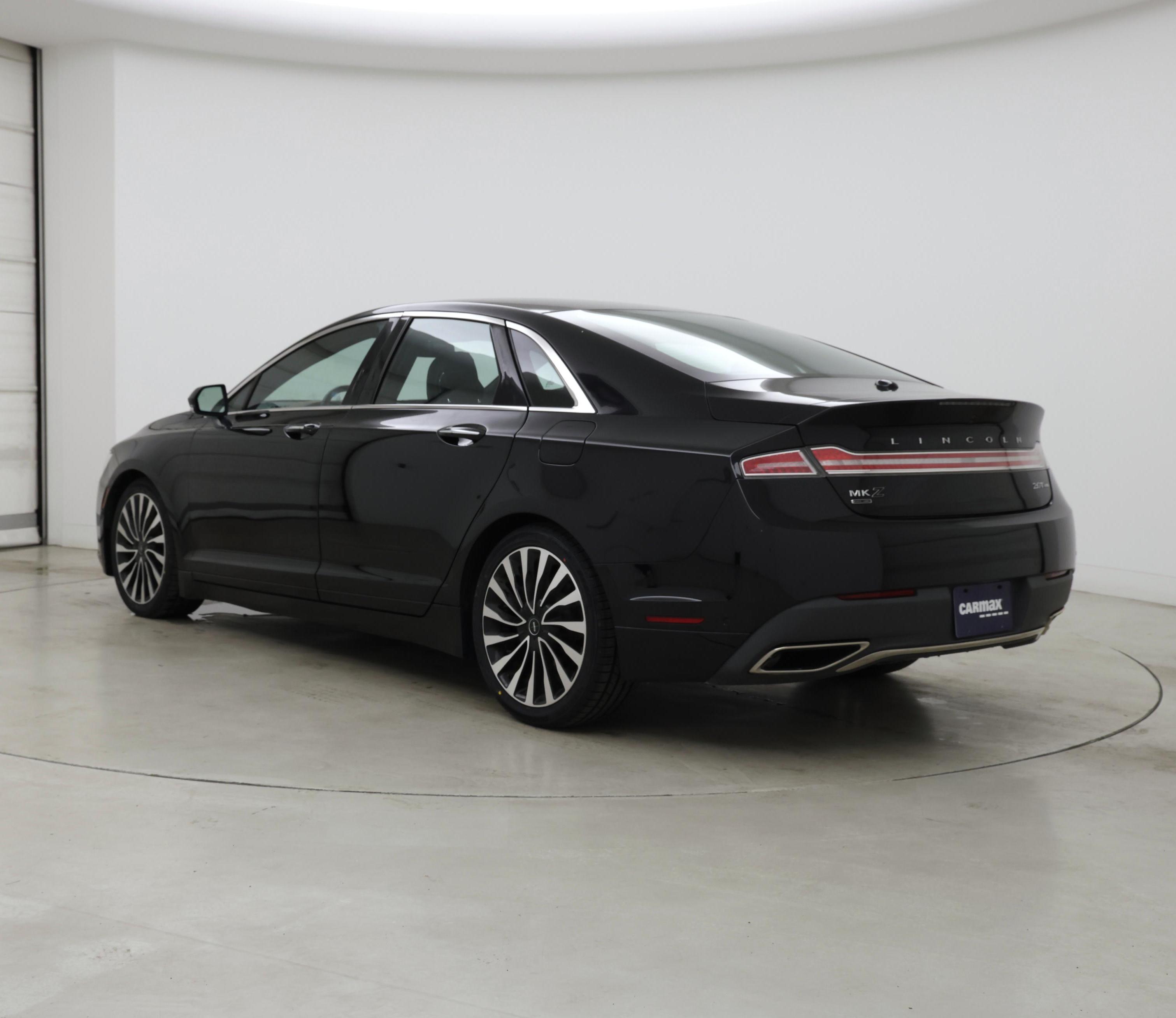 Thumbnail: 2017 Lincoln MKZ - 2
