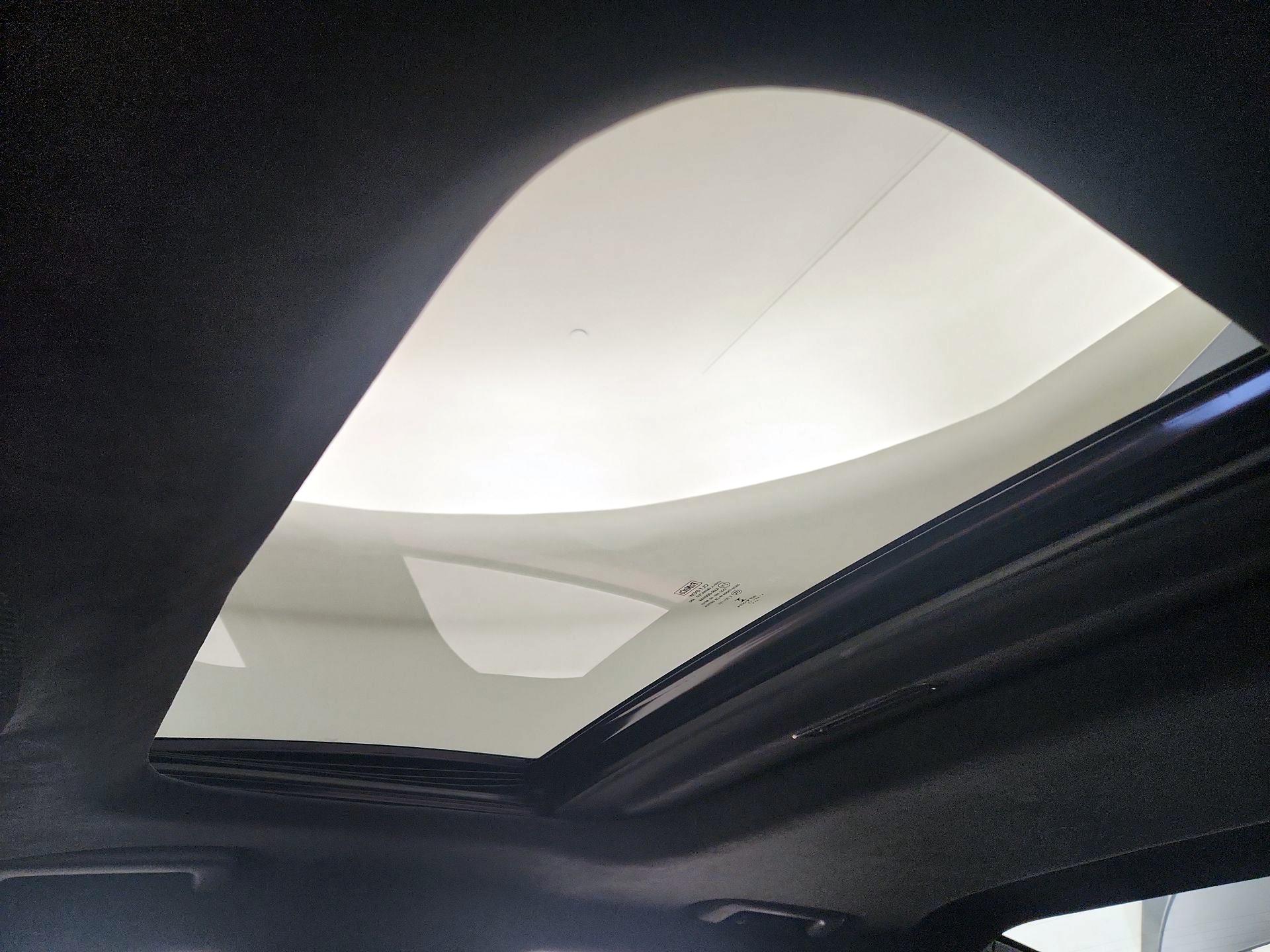 Thumbnail: 2017 Lincoln MKZ - 20