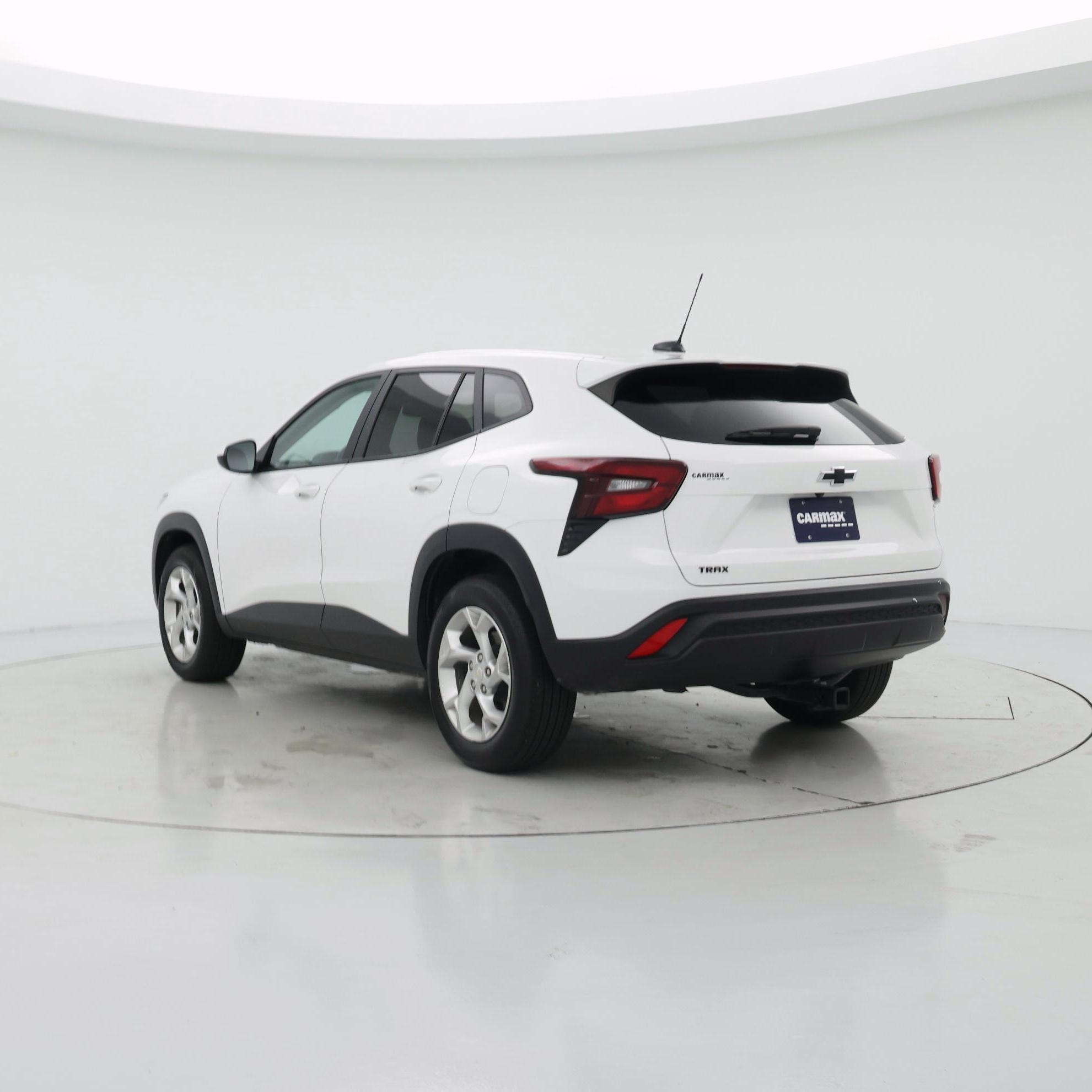 Thumbnail: 2025 Chevrolet Trax - 2