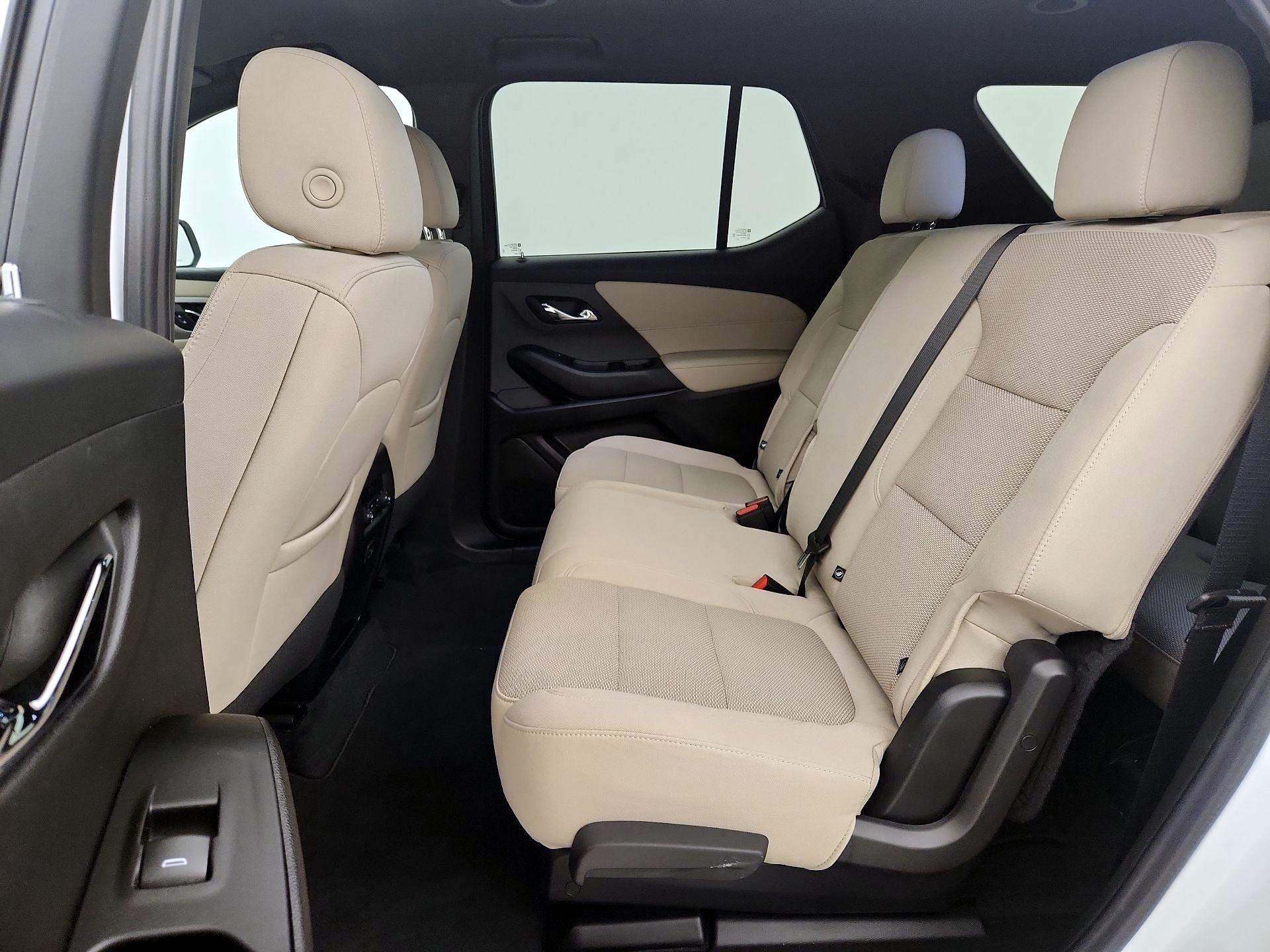 Thumbnail: 2023 Chevrolet Traverse - 19