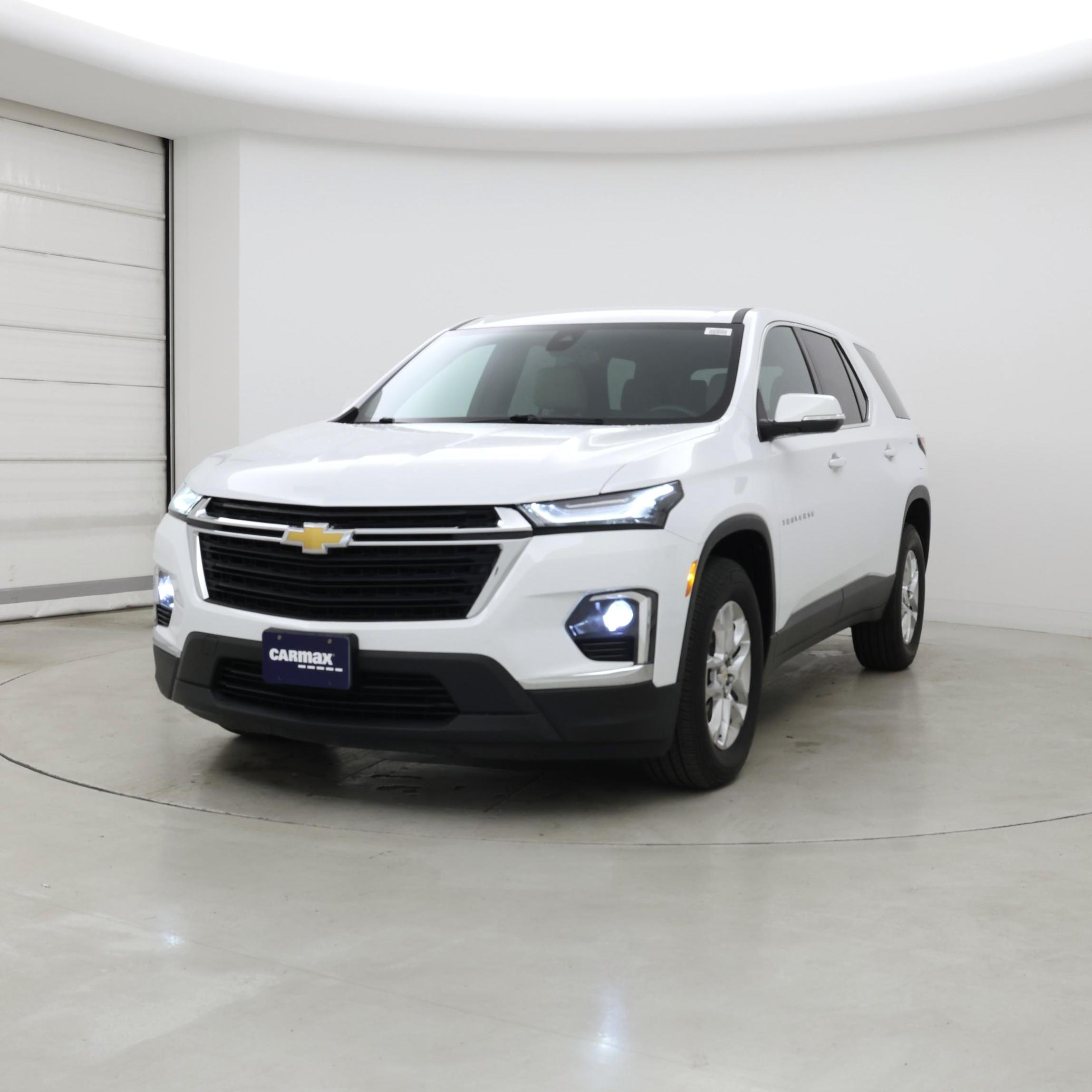 Thumbnail: 2023 Chevrolet Traverse - 4