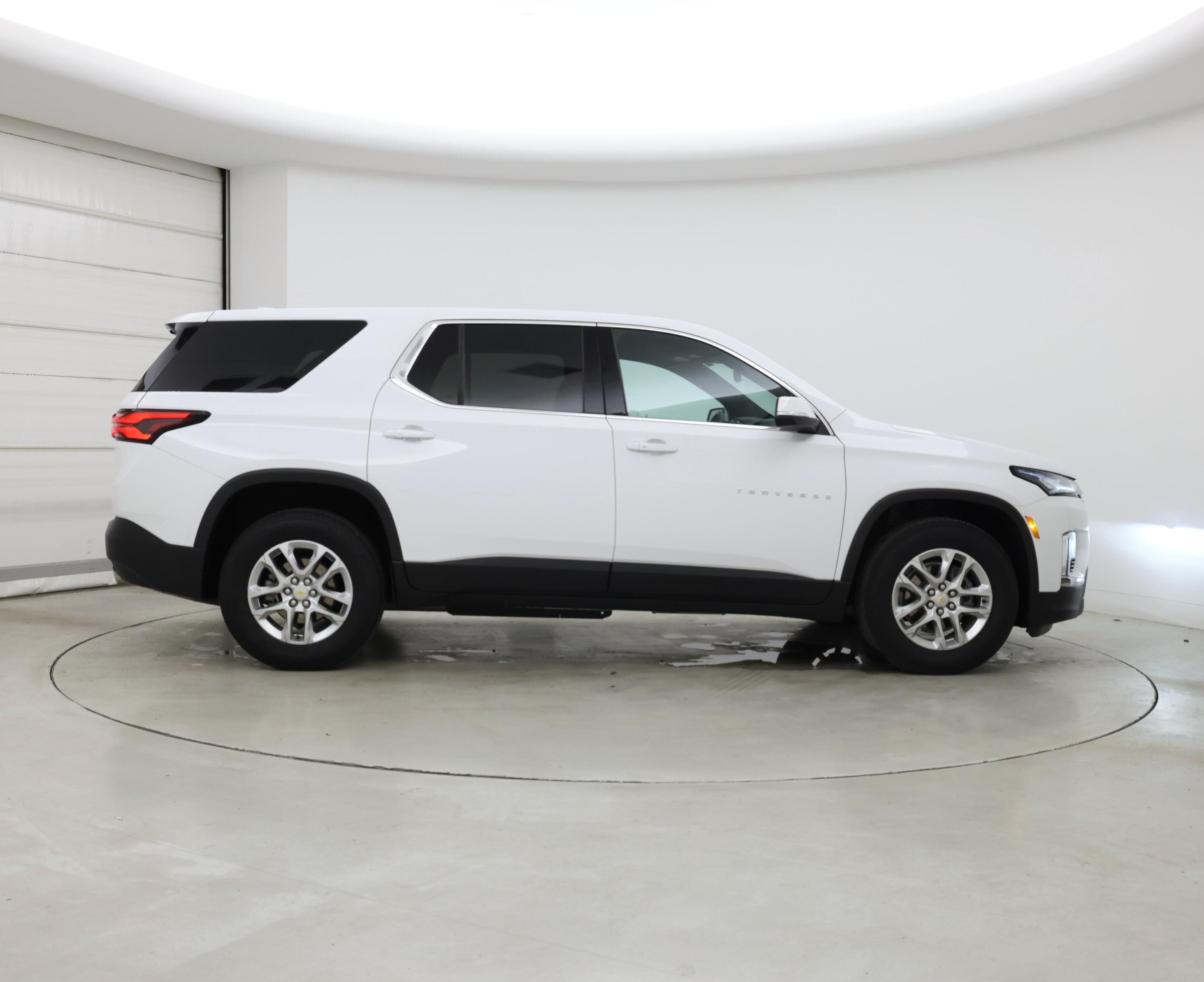 Thumbnail: 2023 Chevrolet Traverse - 7