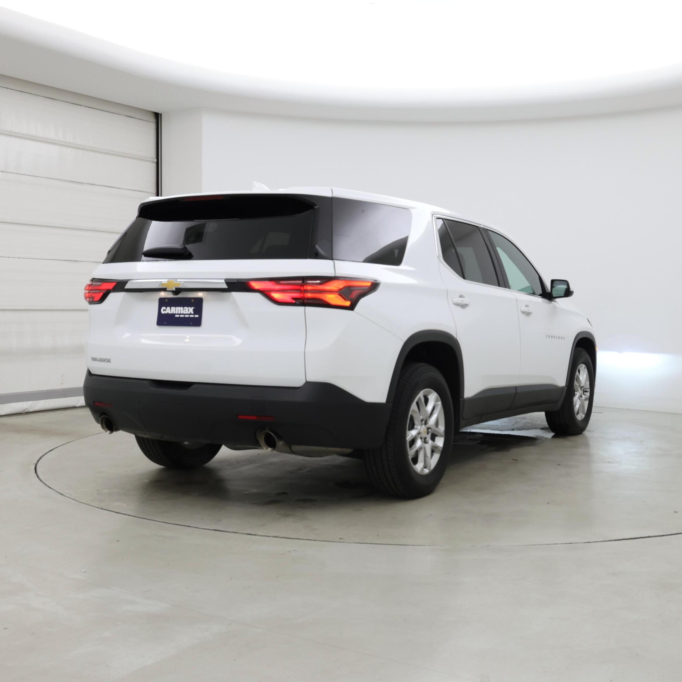 Thumbnail: 2023 Chevrolet Traverse - 8