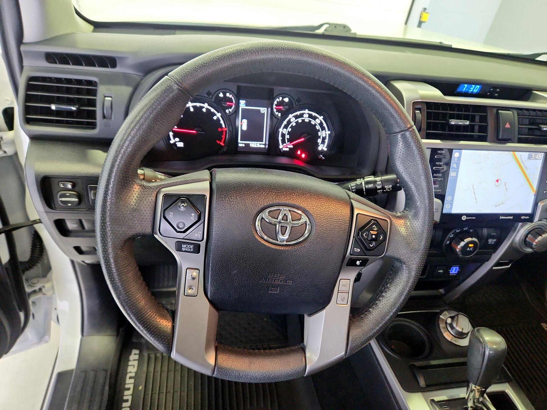 Thumbnail: 2020 Toyota 4Runner - 10