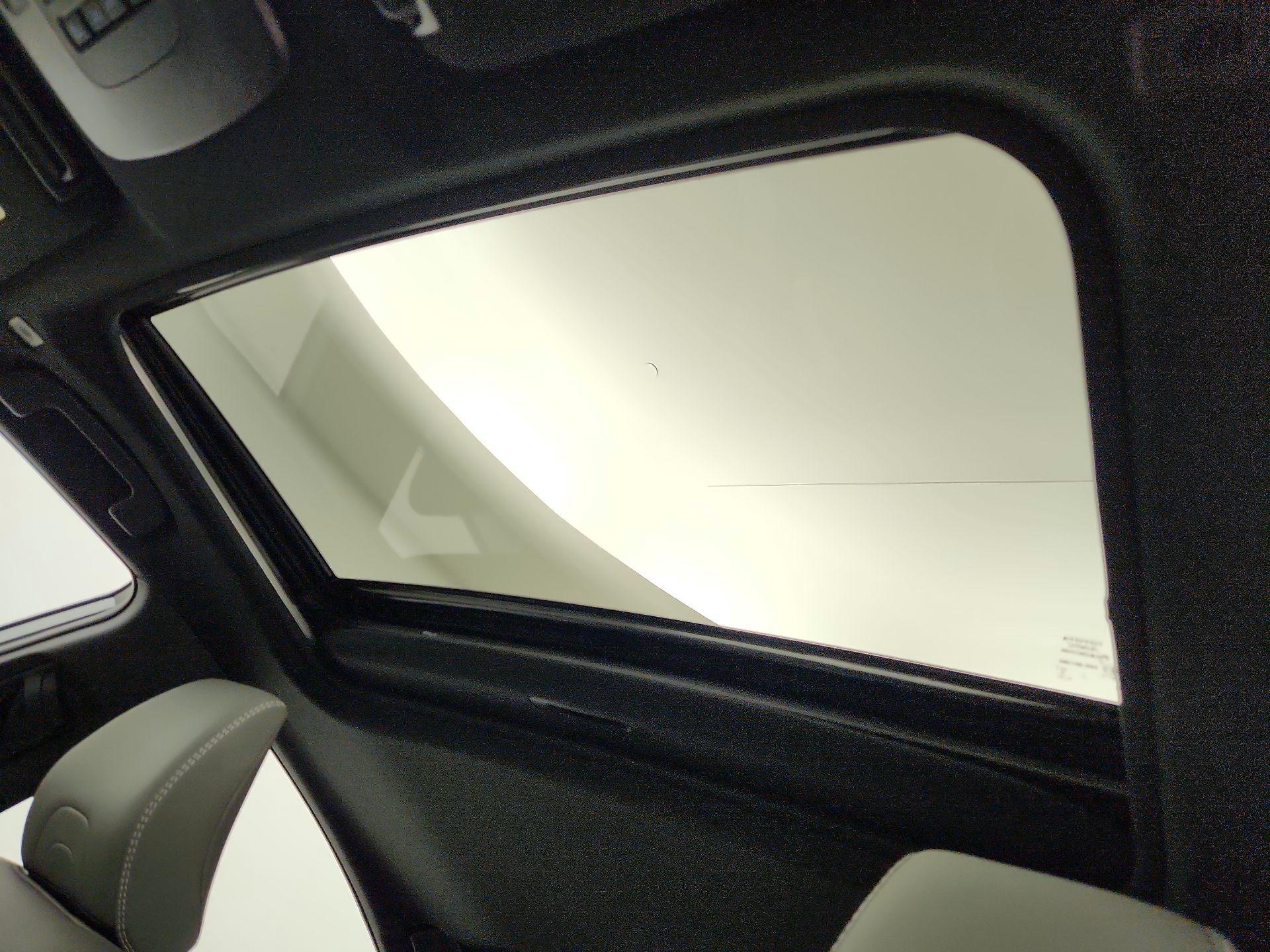 Thumbnail: 2025 Toyota Camry - 19