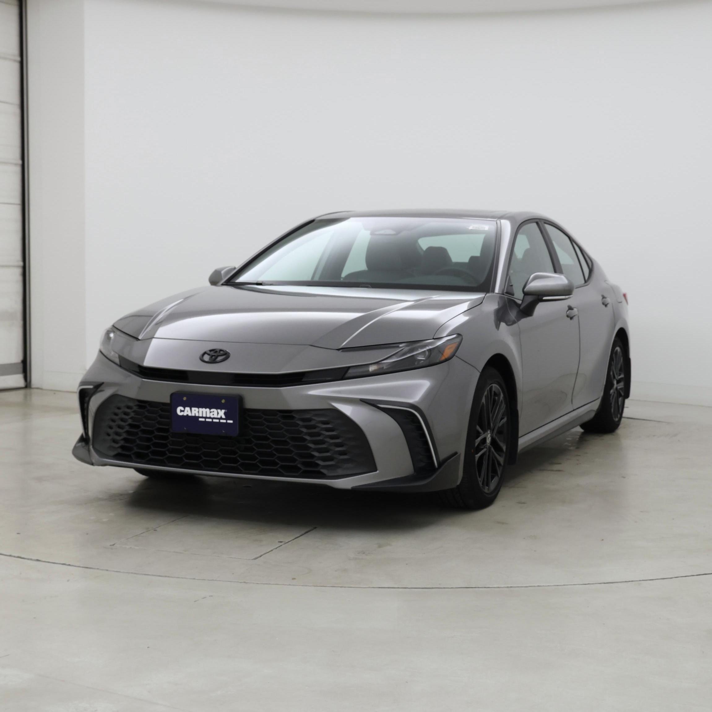 Thumbnail: 2025 Toyota Camry - 4