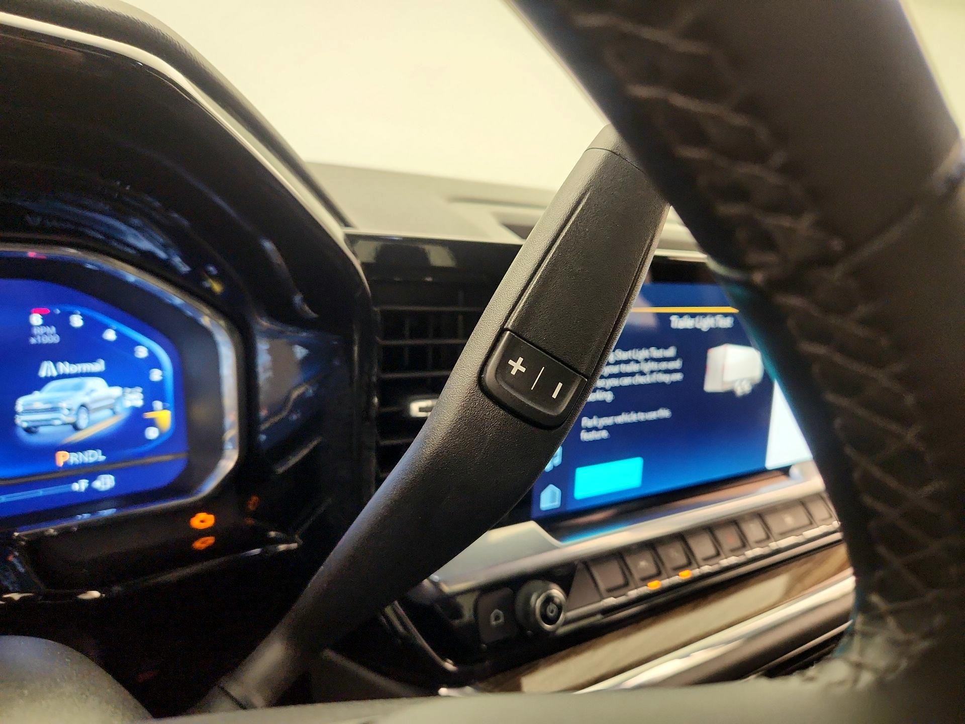 Thumbnail: 2023 Chevrolet Silverado 1500 - 17