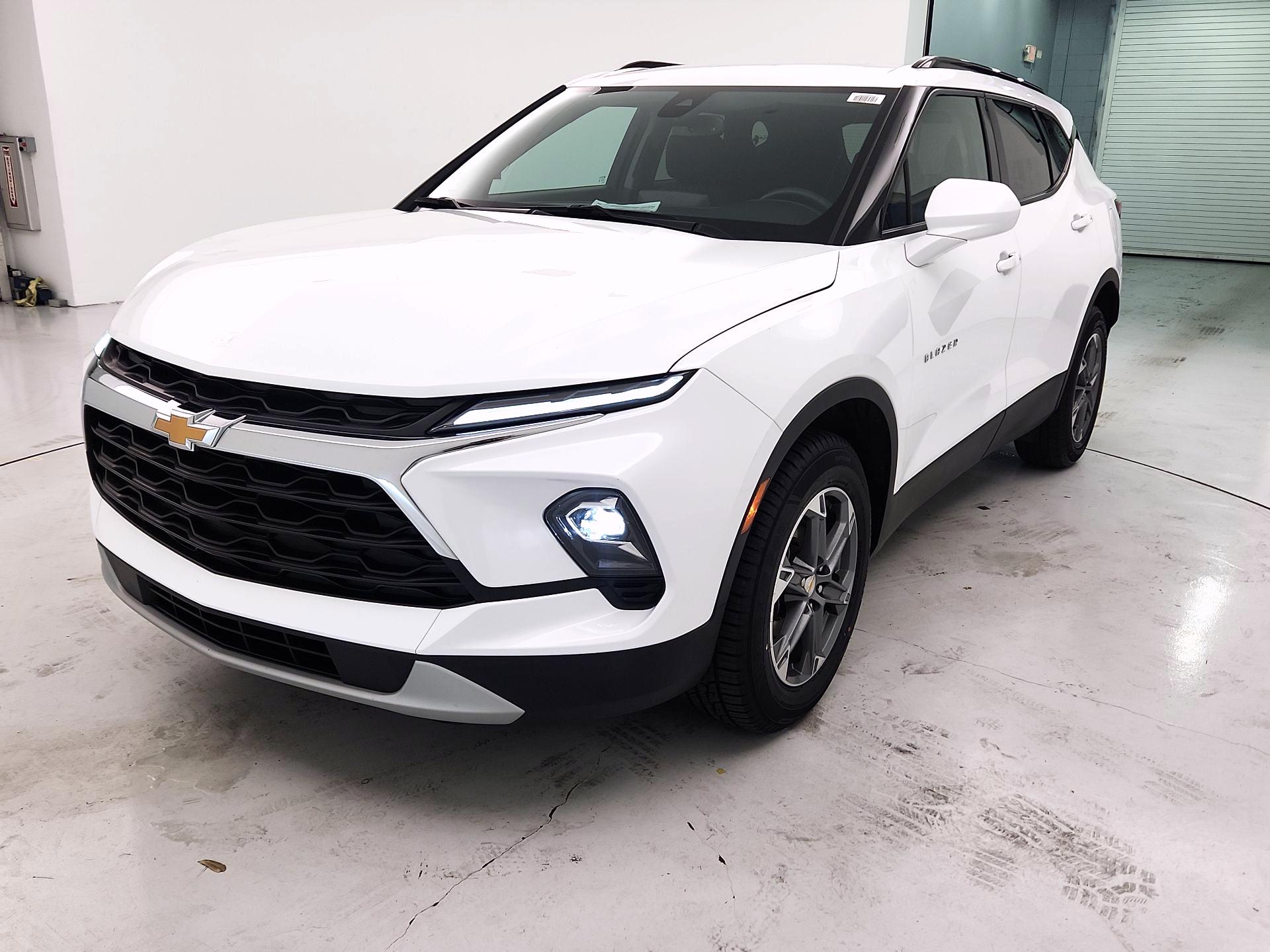 Thumbnail: 2024 Chevrolet Blazer - 3