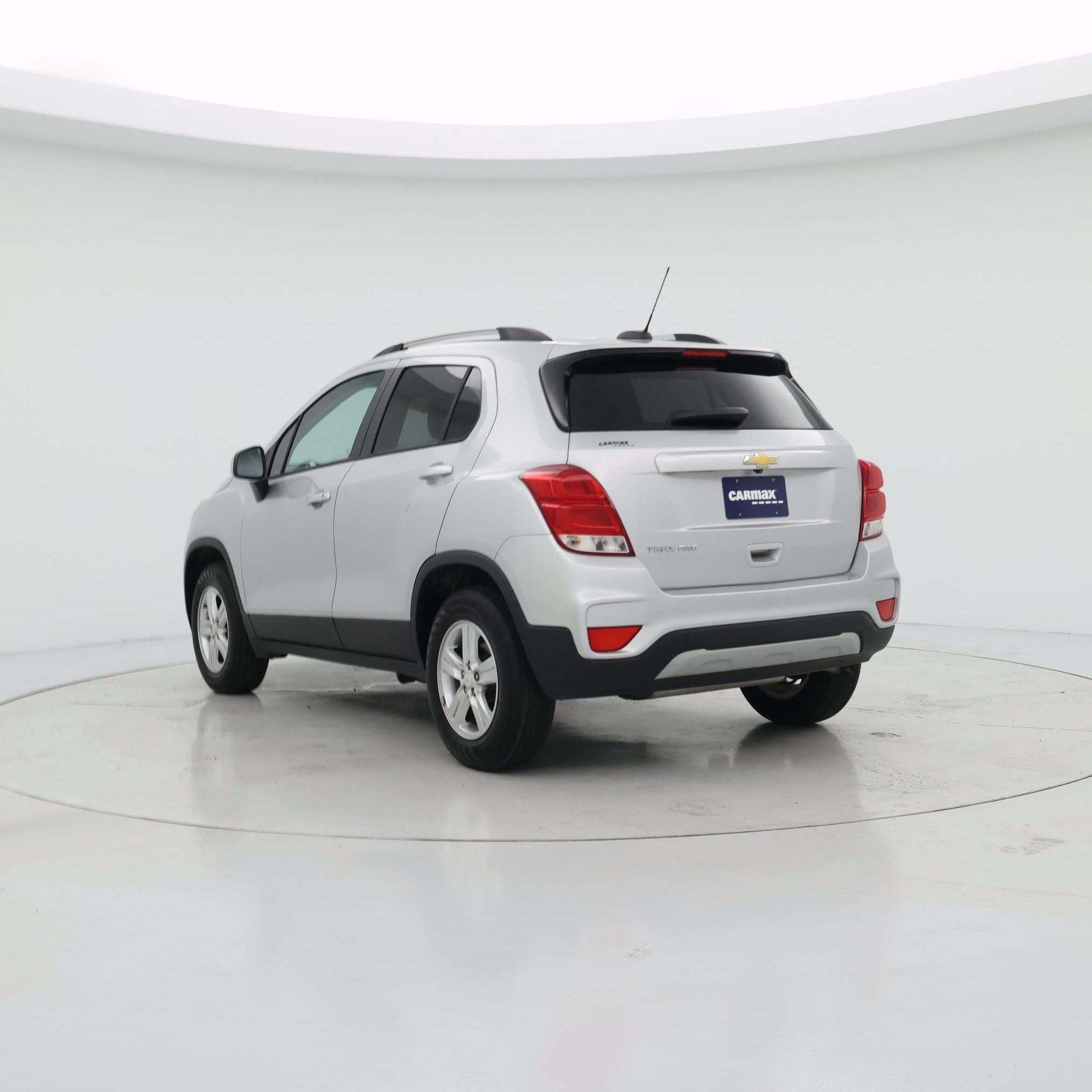 Thumbnail: 2022 Chevrolet Trax - 2