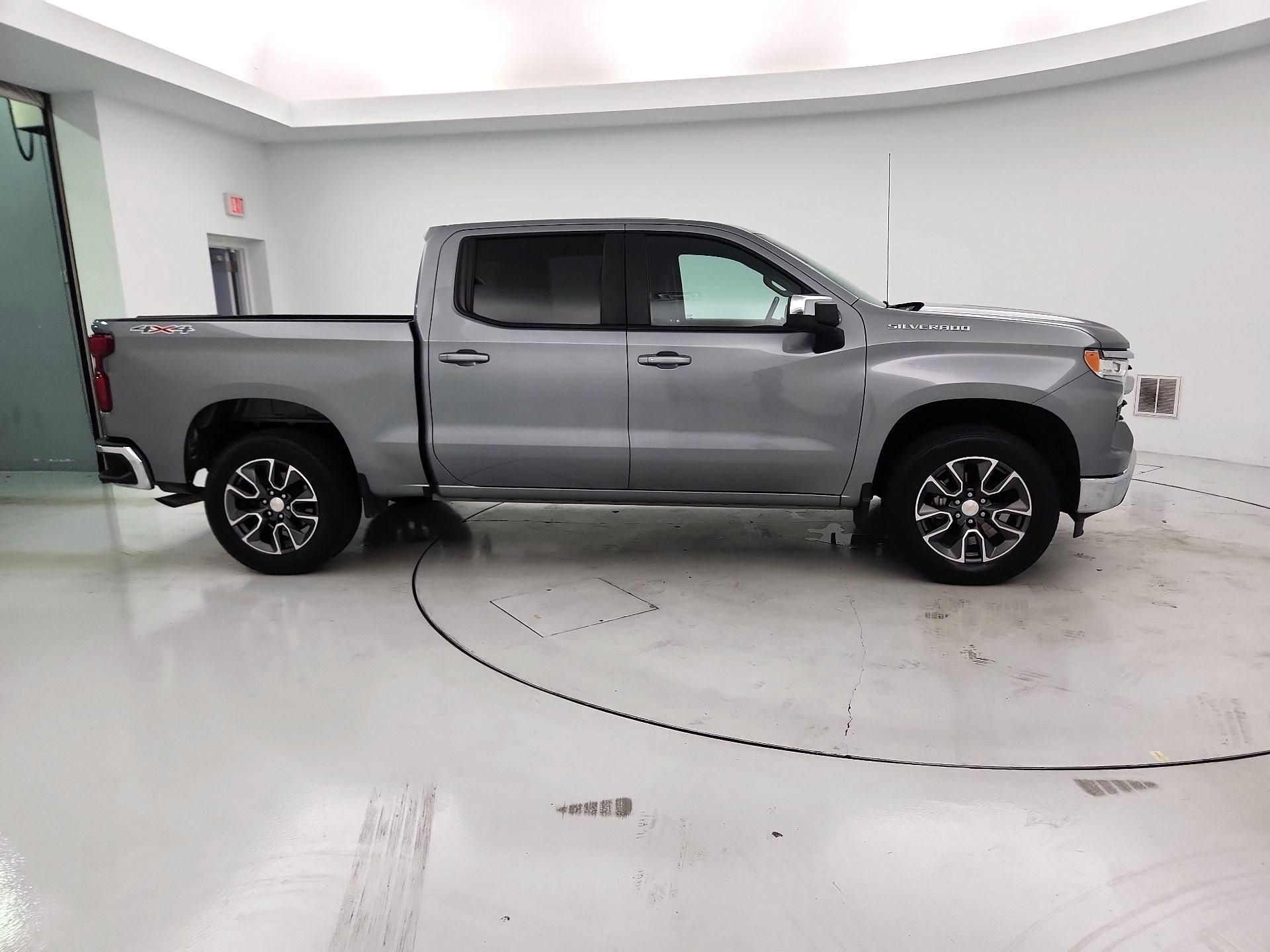 Thumbnail: 2023 Chevrolet Silverado 1500 - 4