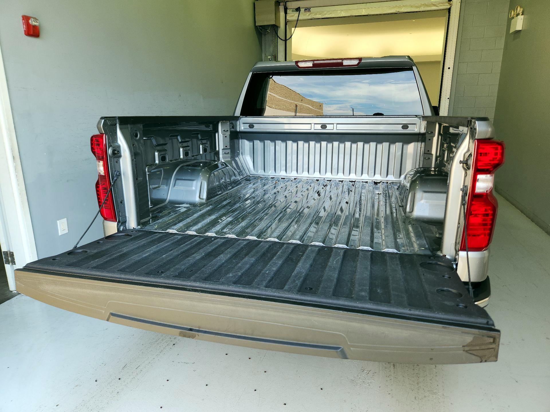 Thumbnail: 2023 Chevrolet Silverado 1500 - 20