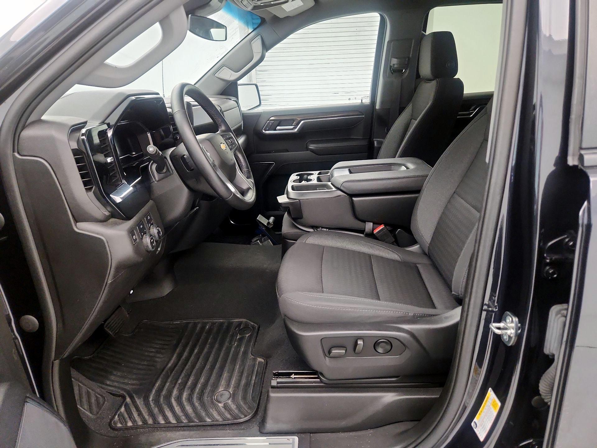 Thumbnail: 2023 Chevrolet Silverado 1500 - 11