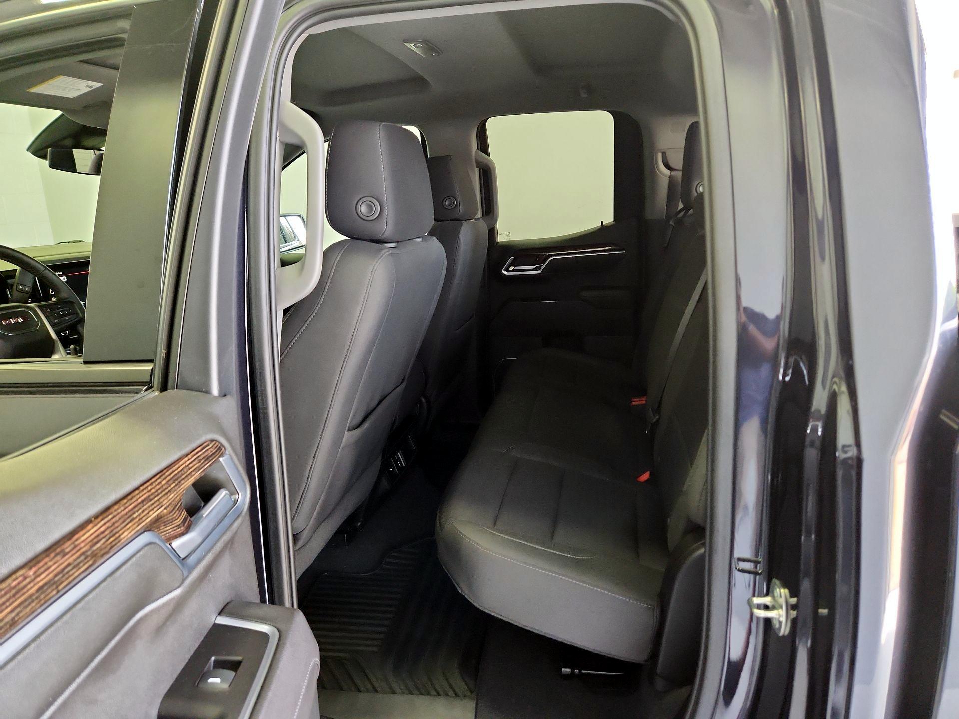 Thumbnail: 2023 GMC Sierra 1500 - 19