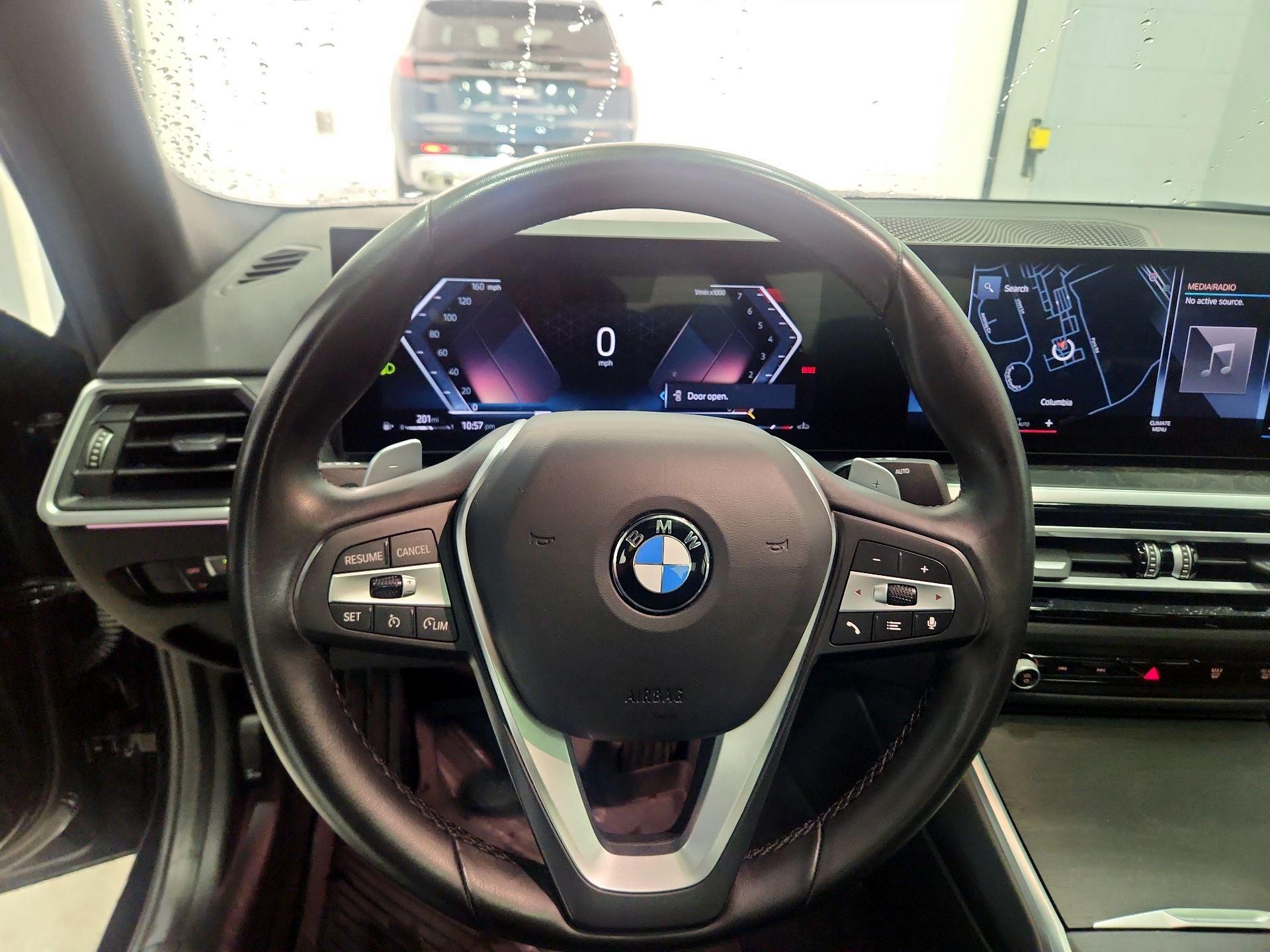 Thumbnail: 2024 BMW 3 Series - 10