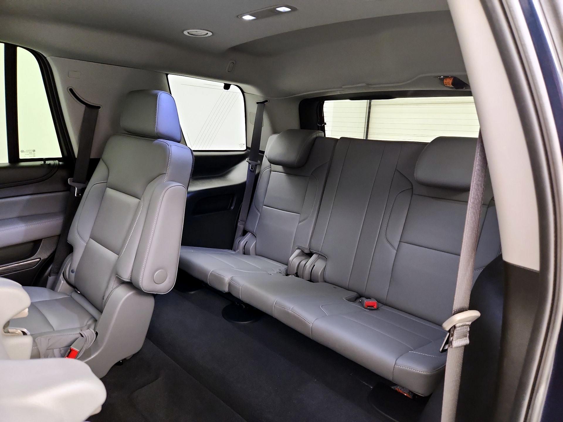 Thumbnail: 2020 Chevrolet Tahoe - 20