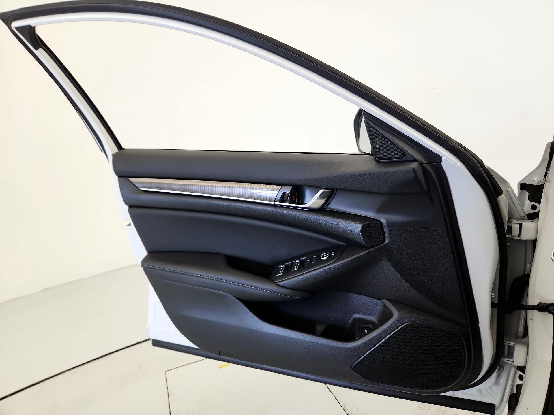 Thumbnail: 2022 Honda Accord - 12