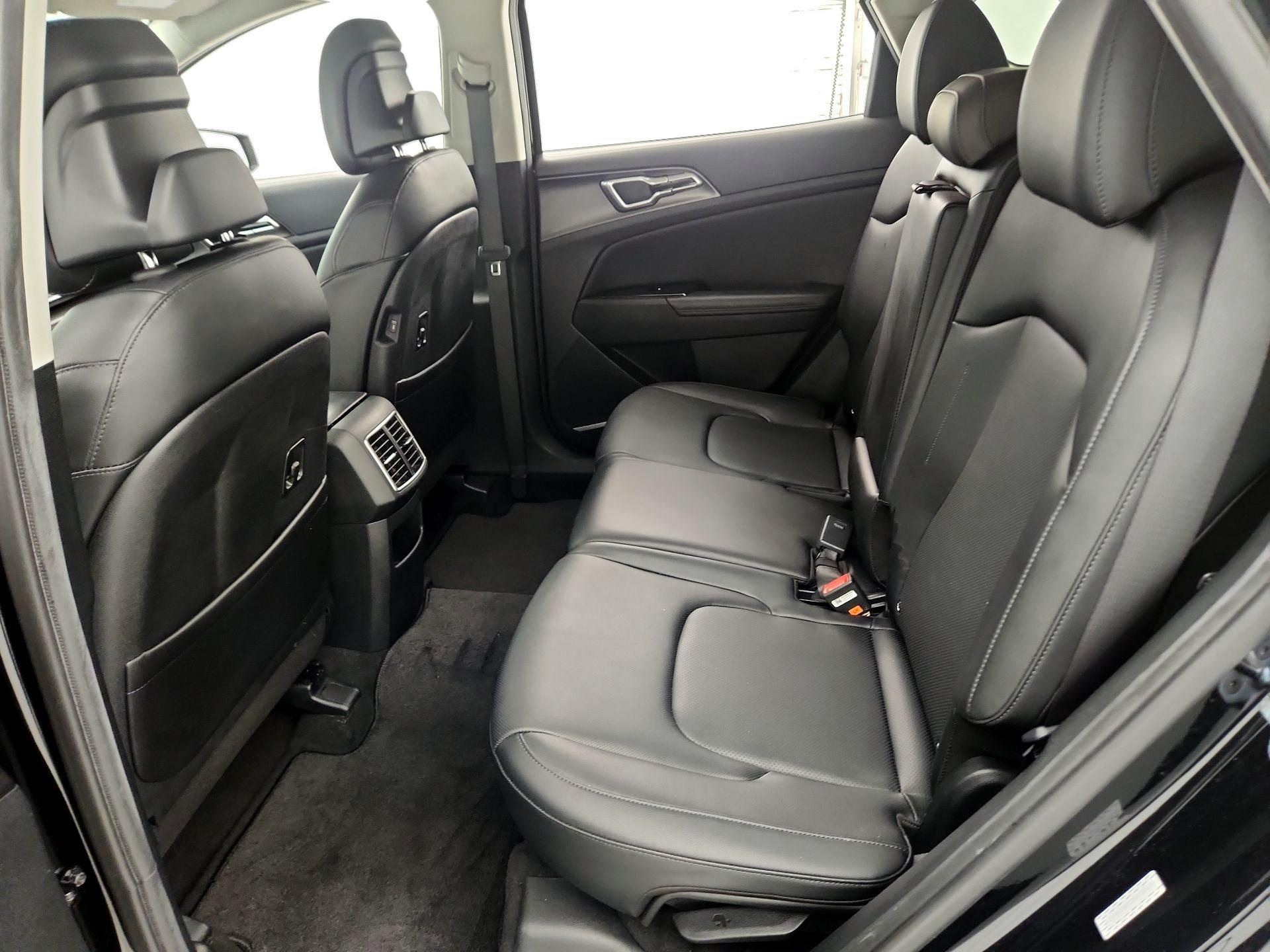 Thumbnail: 2023 Kia Sportage - 20