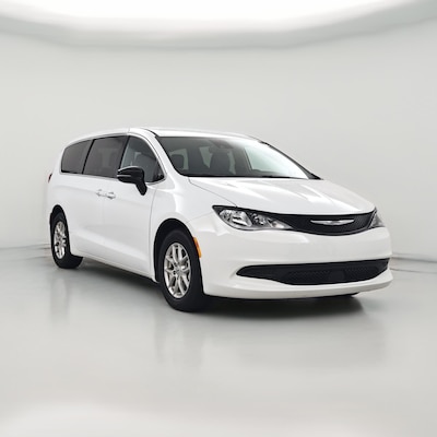 2025 Chrysler Voyager LX