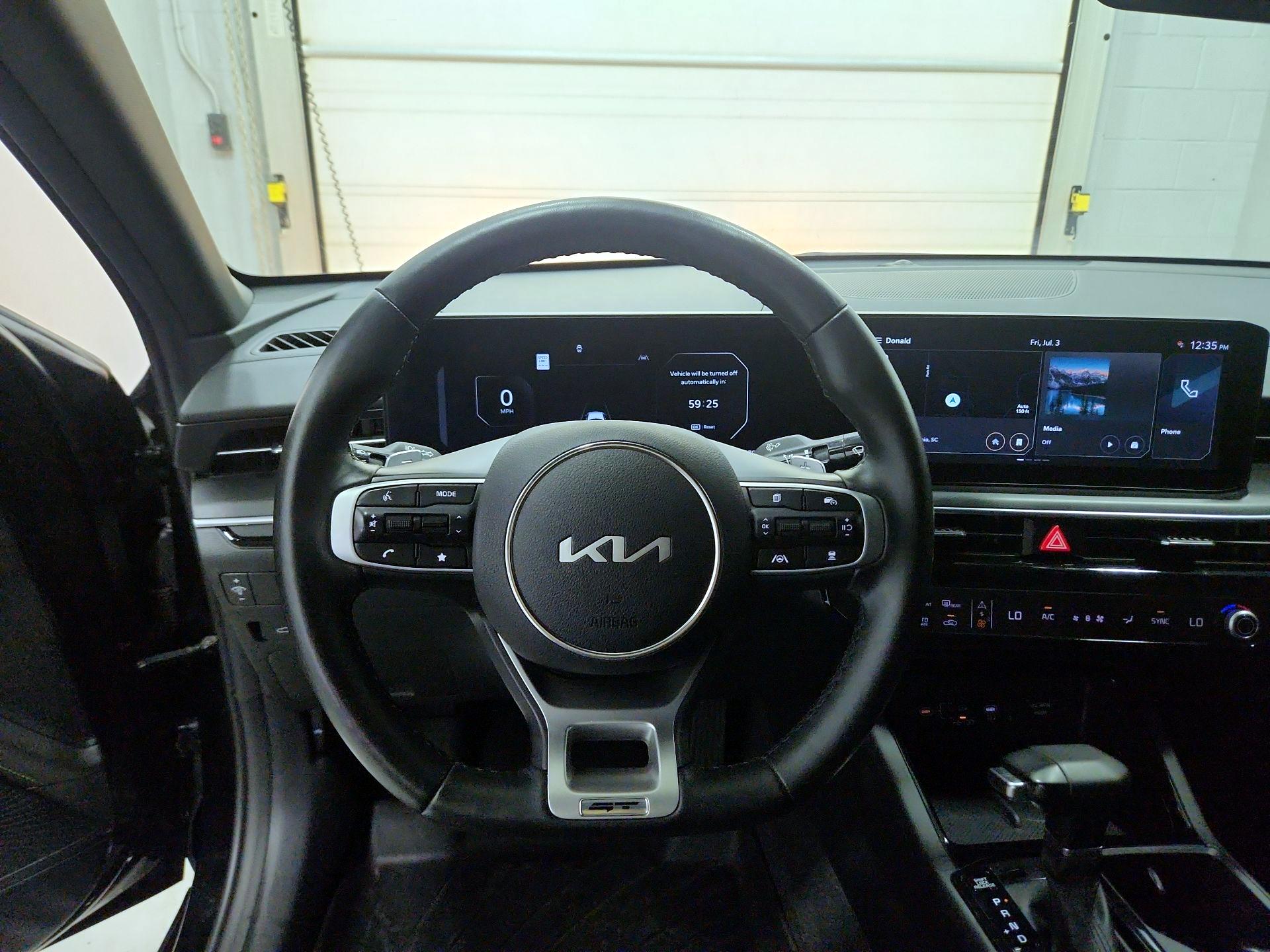 Thumbnail: 2025 Kia K5 - 10