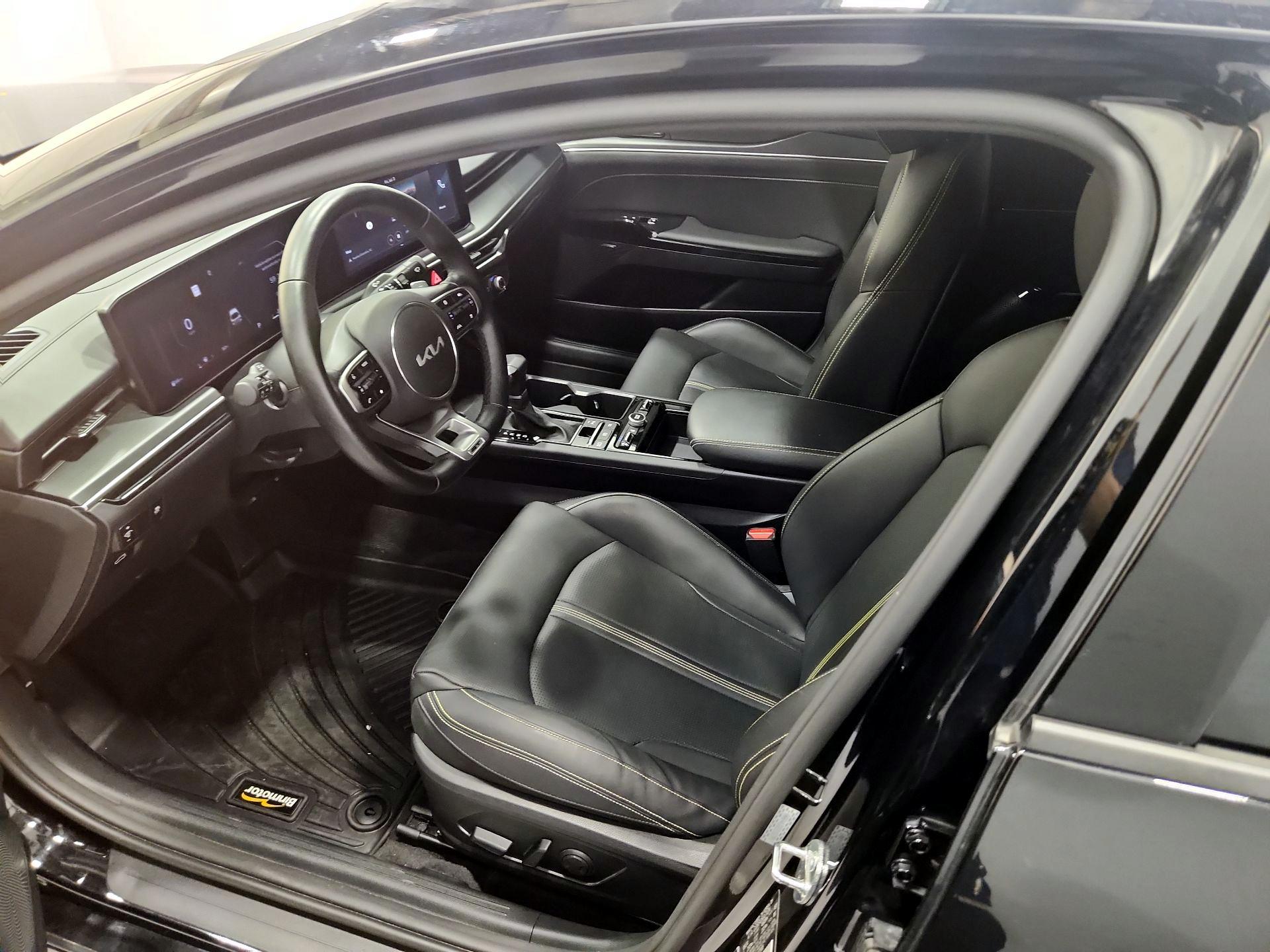 Thumbnail: 2025 Kia K5 - 11