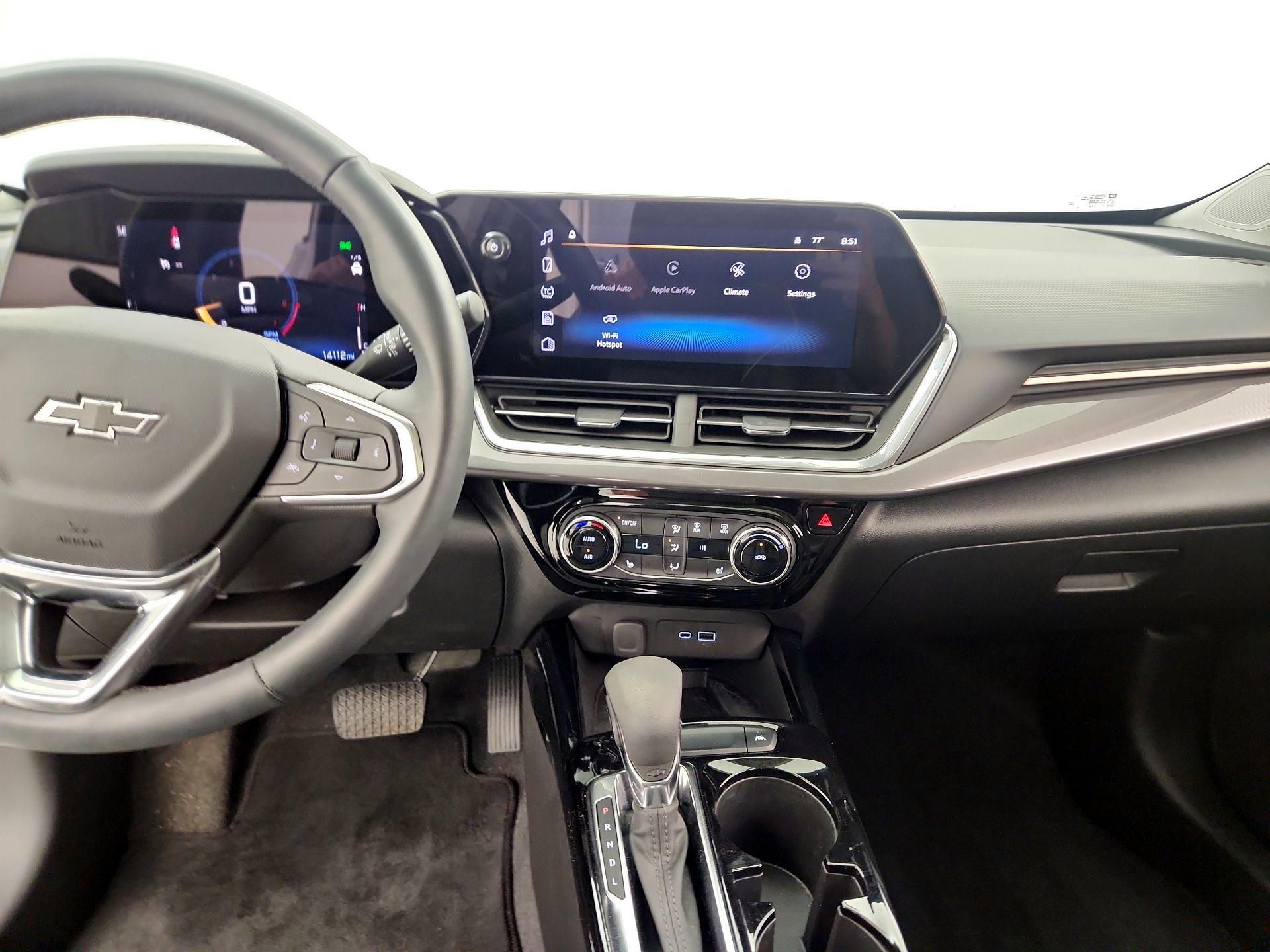 Thumbnail: 2024 Chevrolet Trax - 9