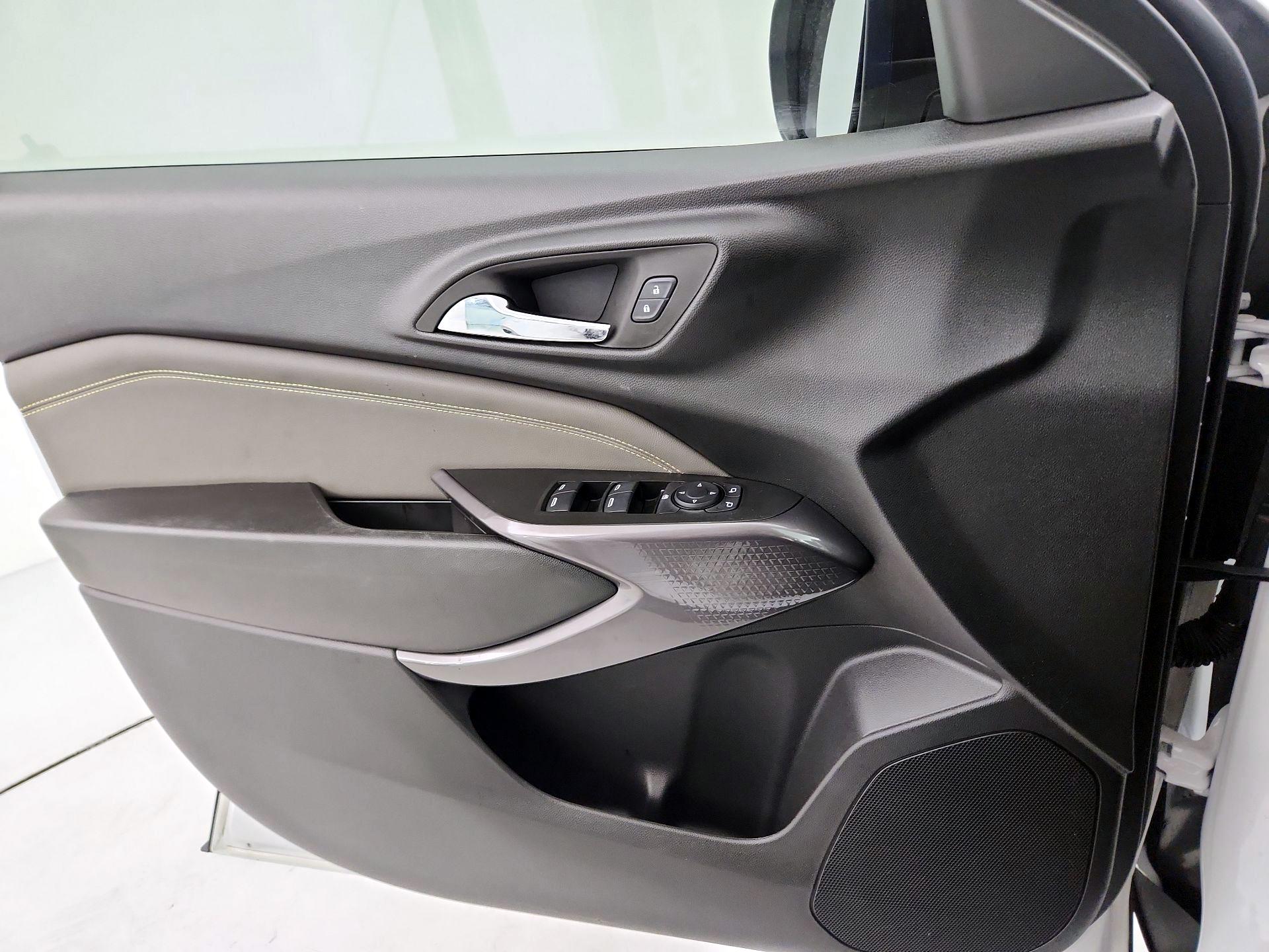 Thumbnail: 2024 Chevrolet Trax - 12