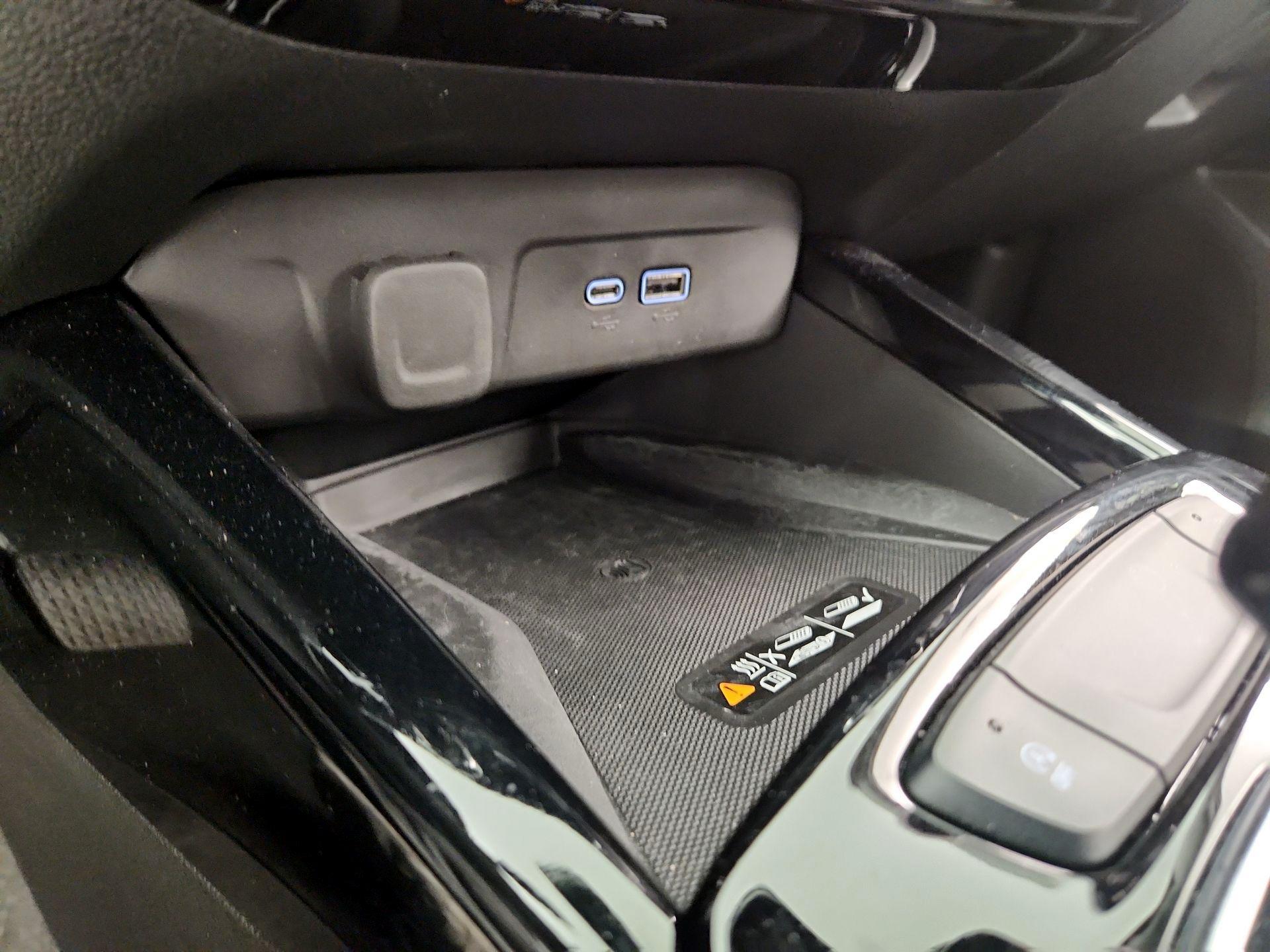 Thumbnail: 2024 Chevrolet Trax - 18