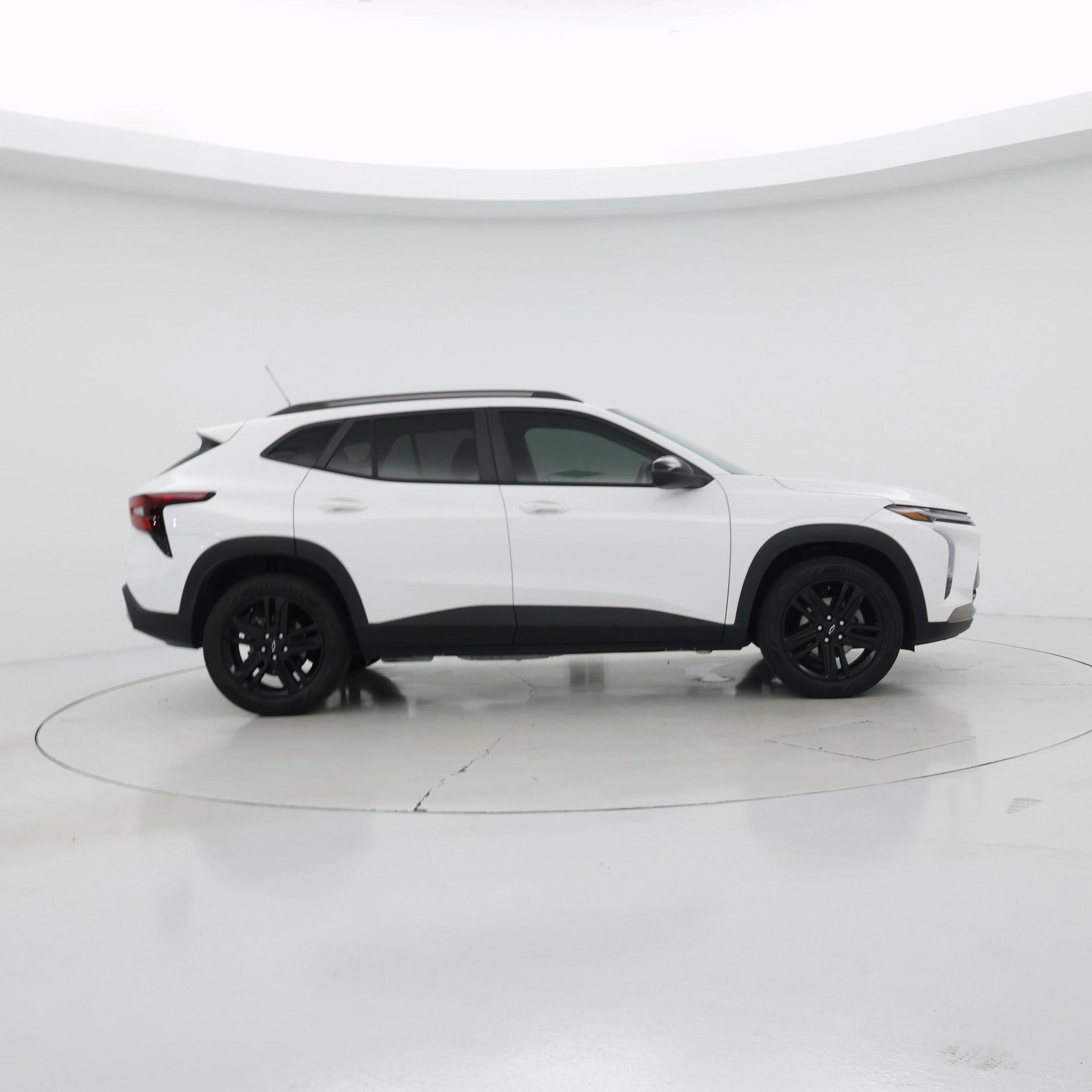 Thumbnail: 2024 Chevrolet Trax - 7