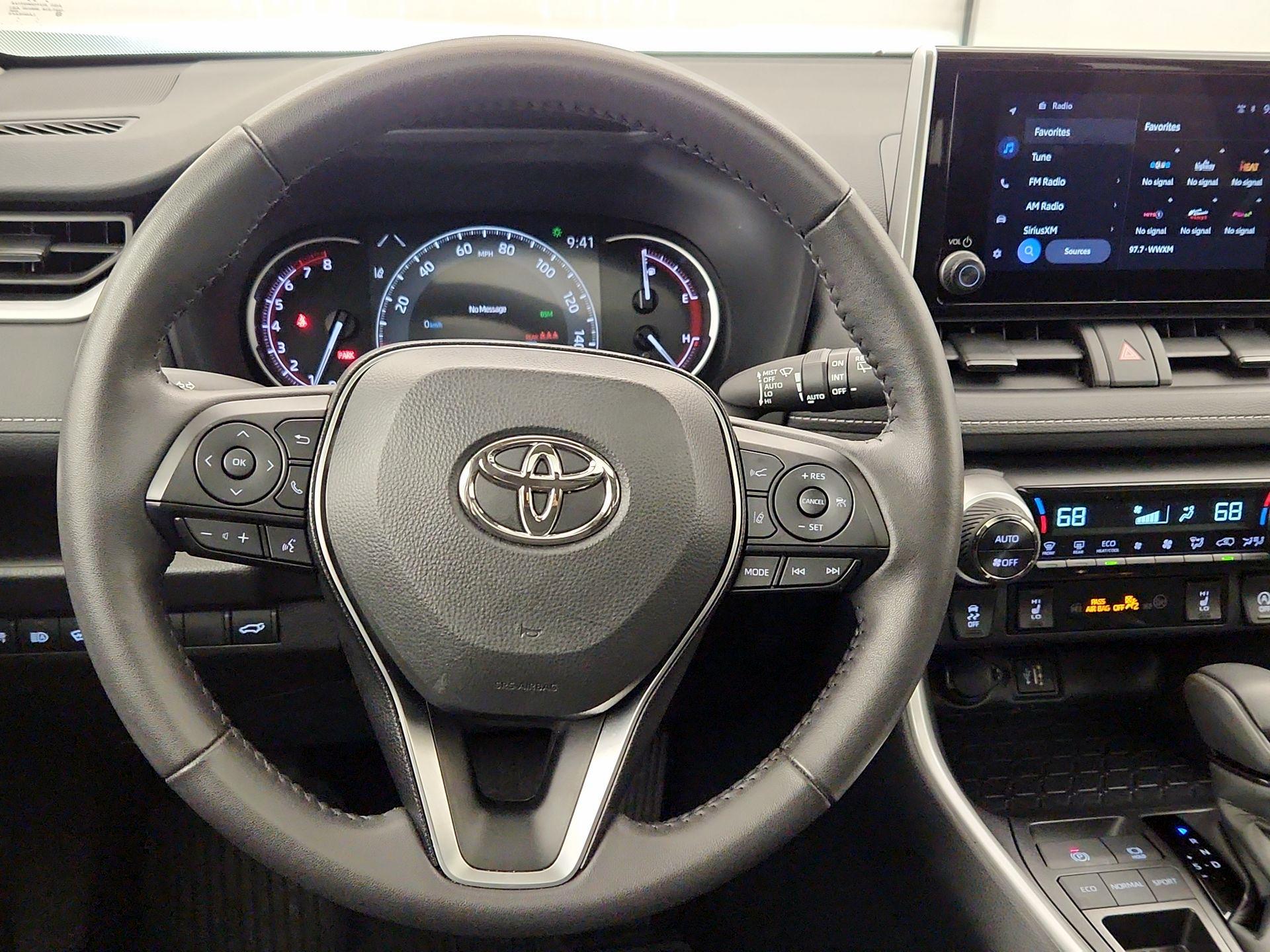 Thumbnail: 2025 Toyota RAV4 - 10