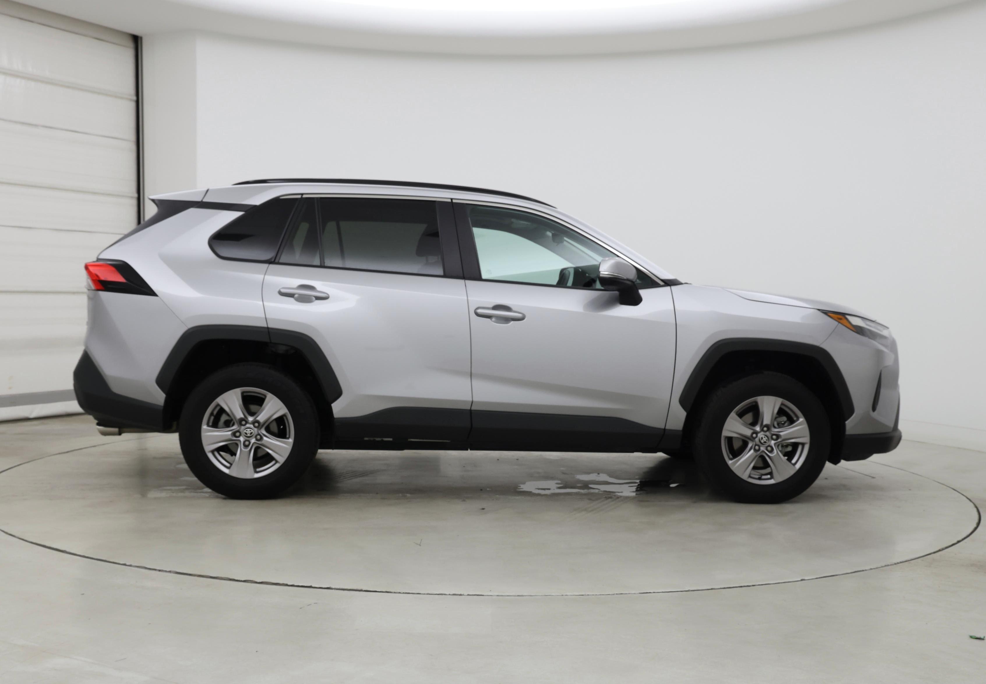Thumbnail: 2025 Toyota RAV4 - 7