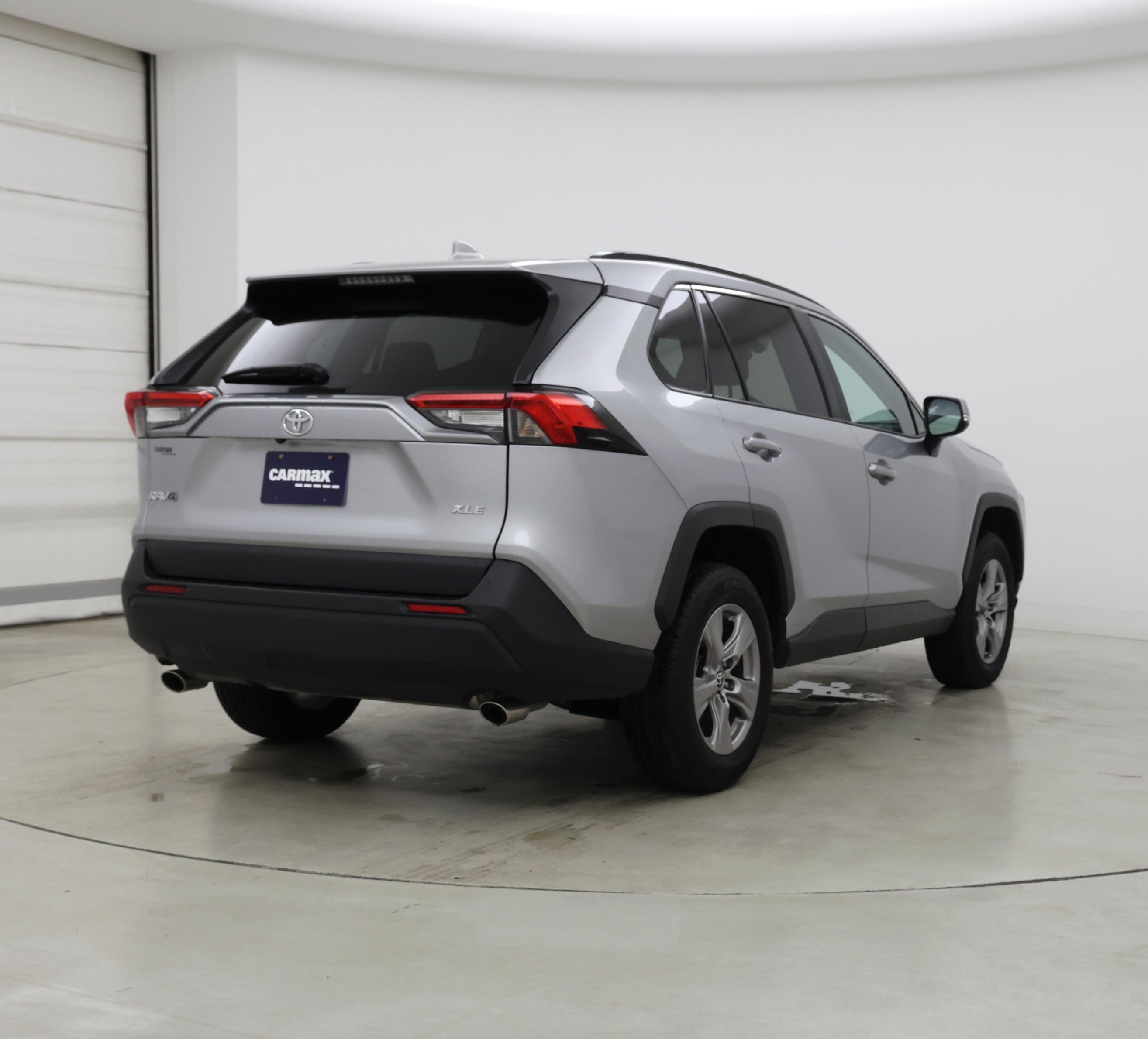 Thumbnail: 2025 Toyota RAV4 - 8