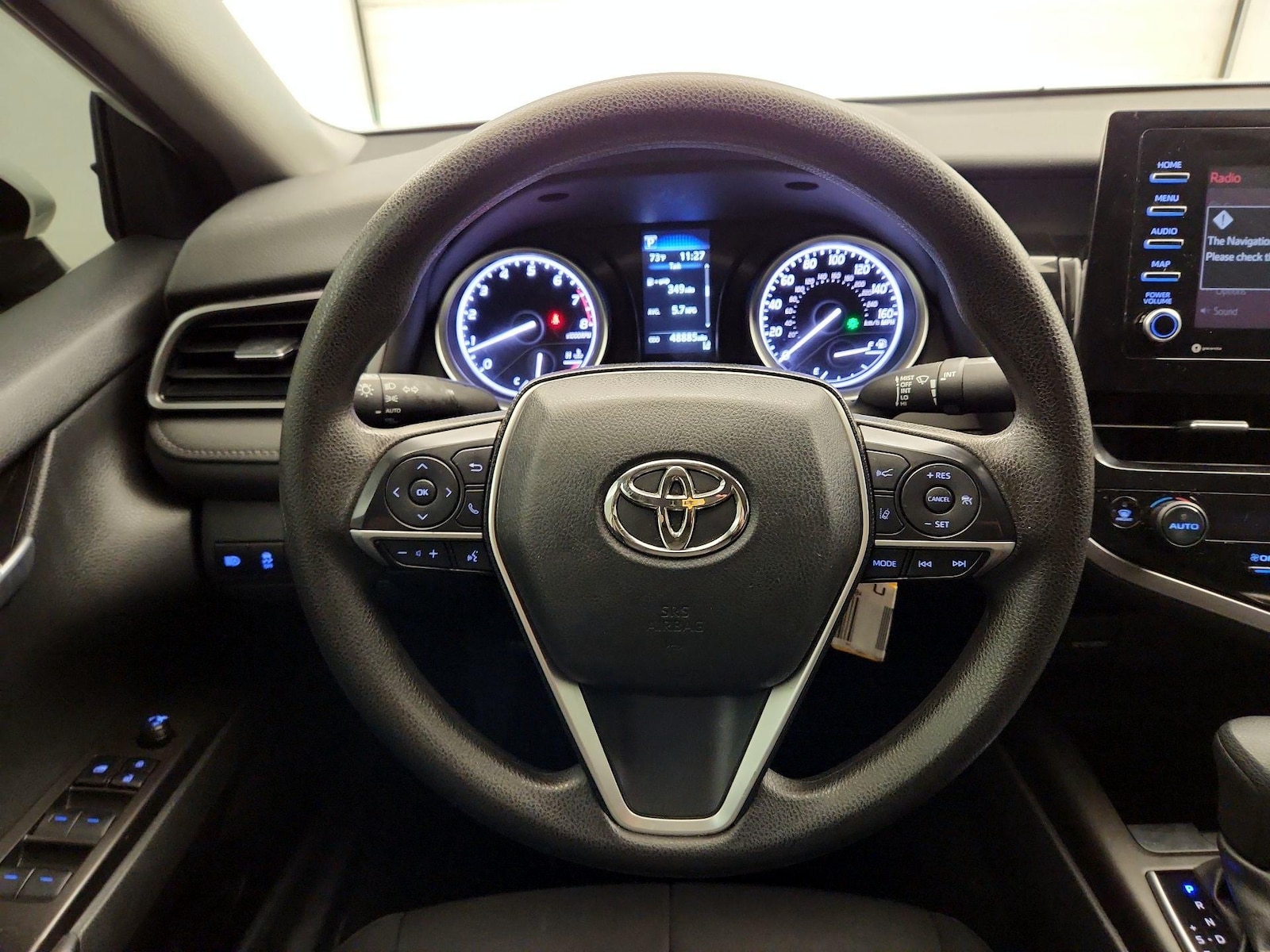 2024 Toyota Camry LE - Photo 11