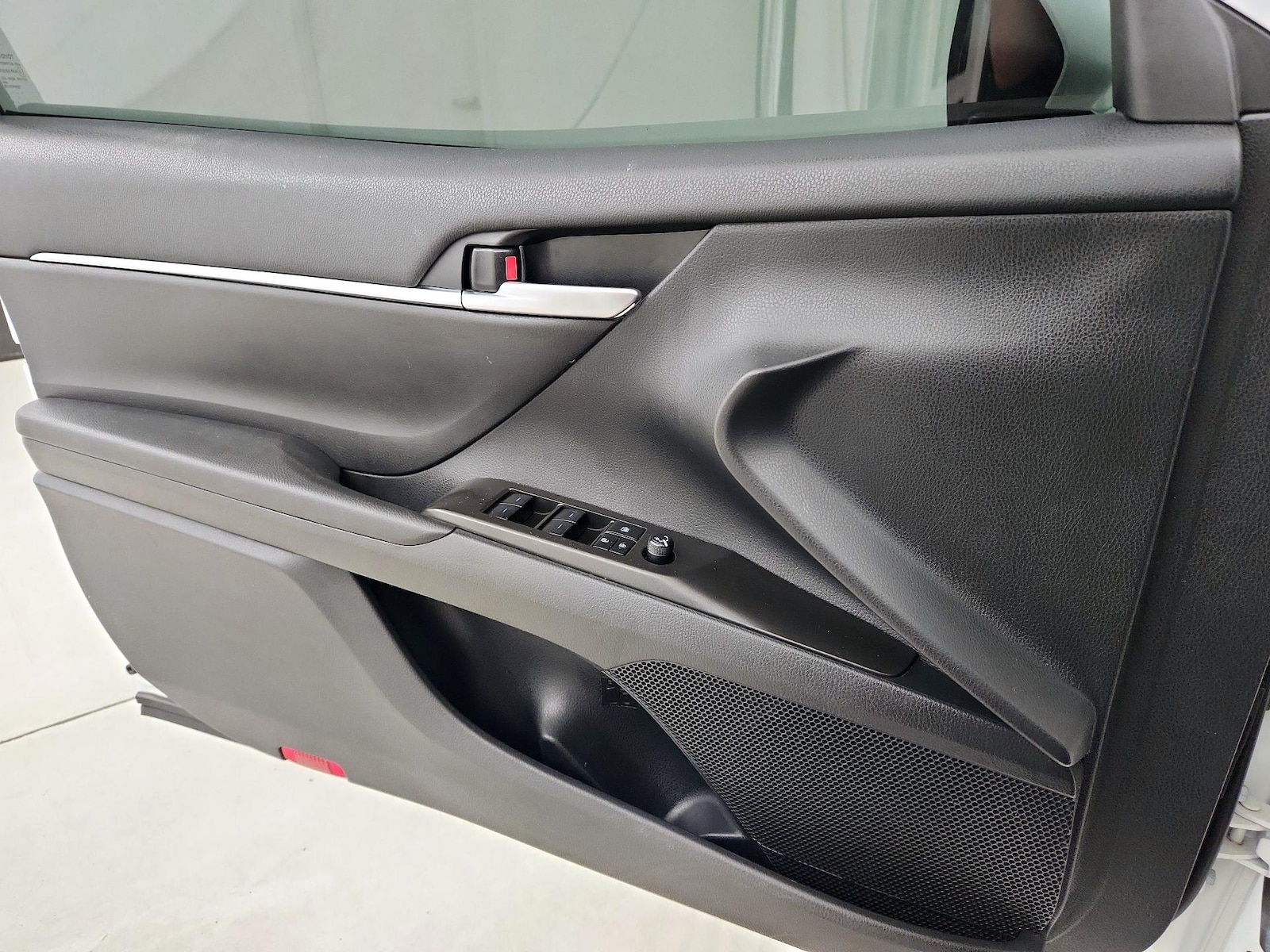 2024 Toyota Camry LE - Photo 13