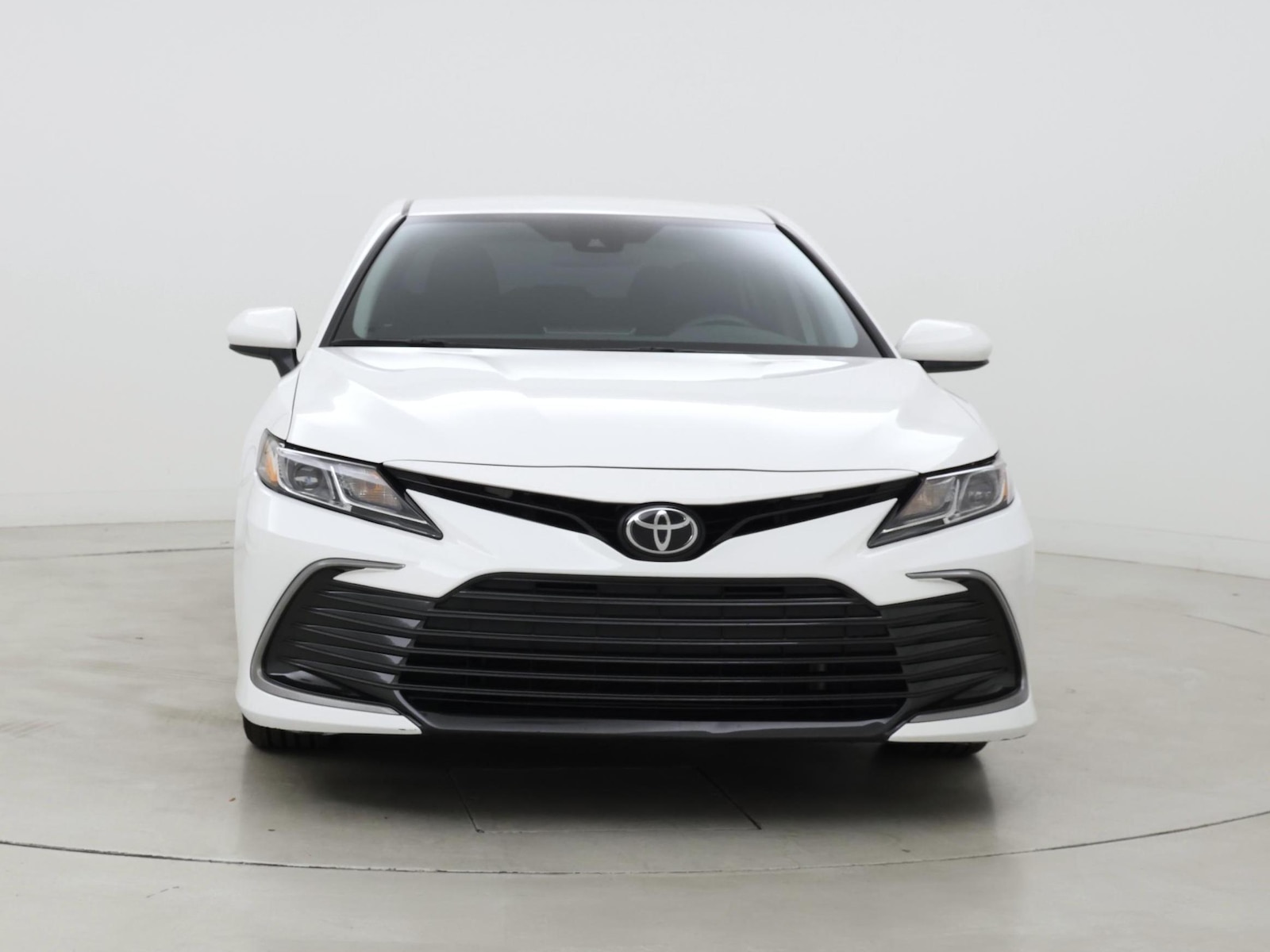 2024 Toyota Camry LE - Photo 6
