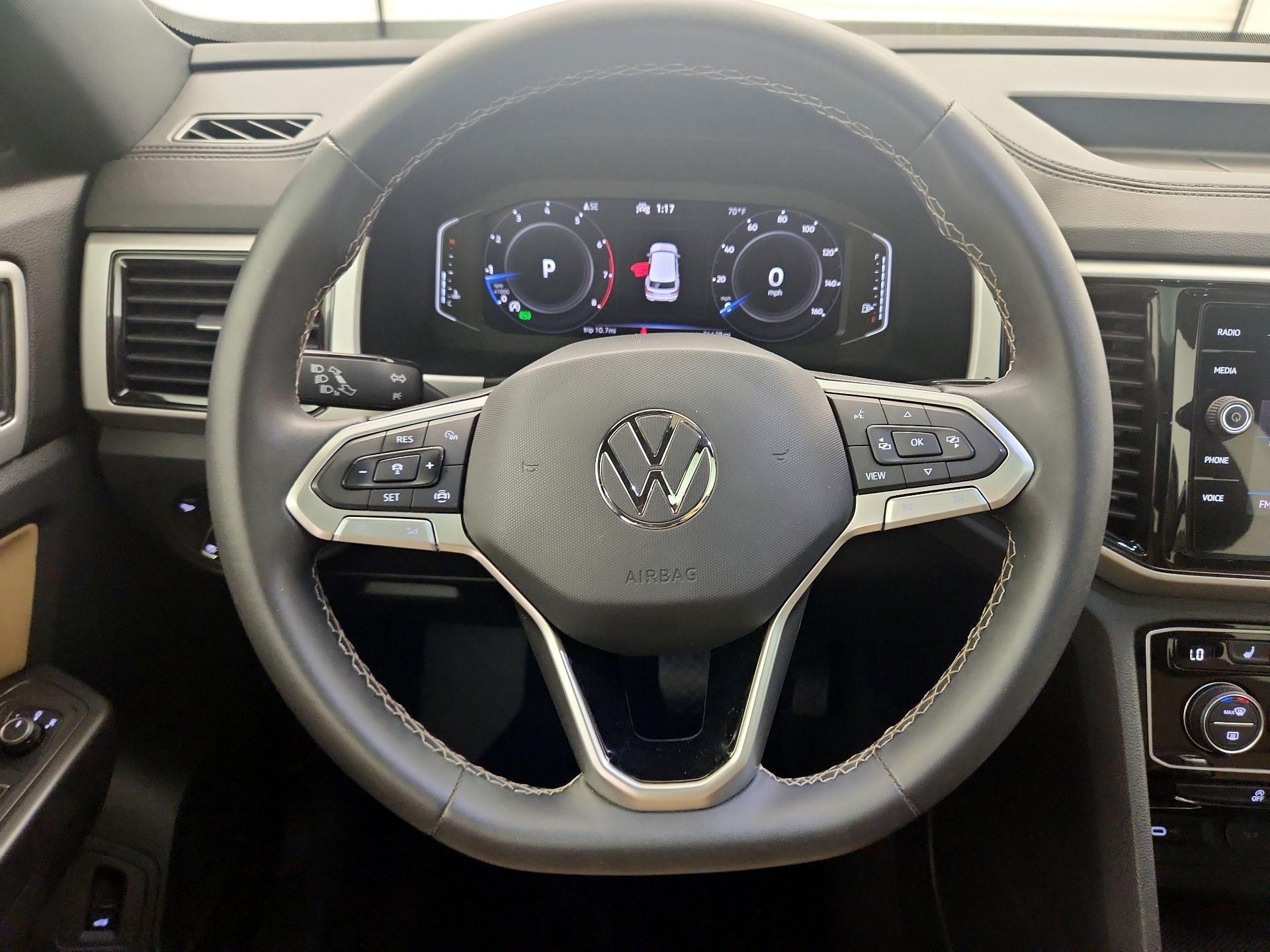 Thumbnail: 2023 Volkswagen Atlas - 10