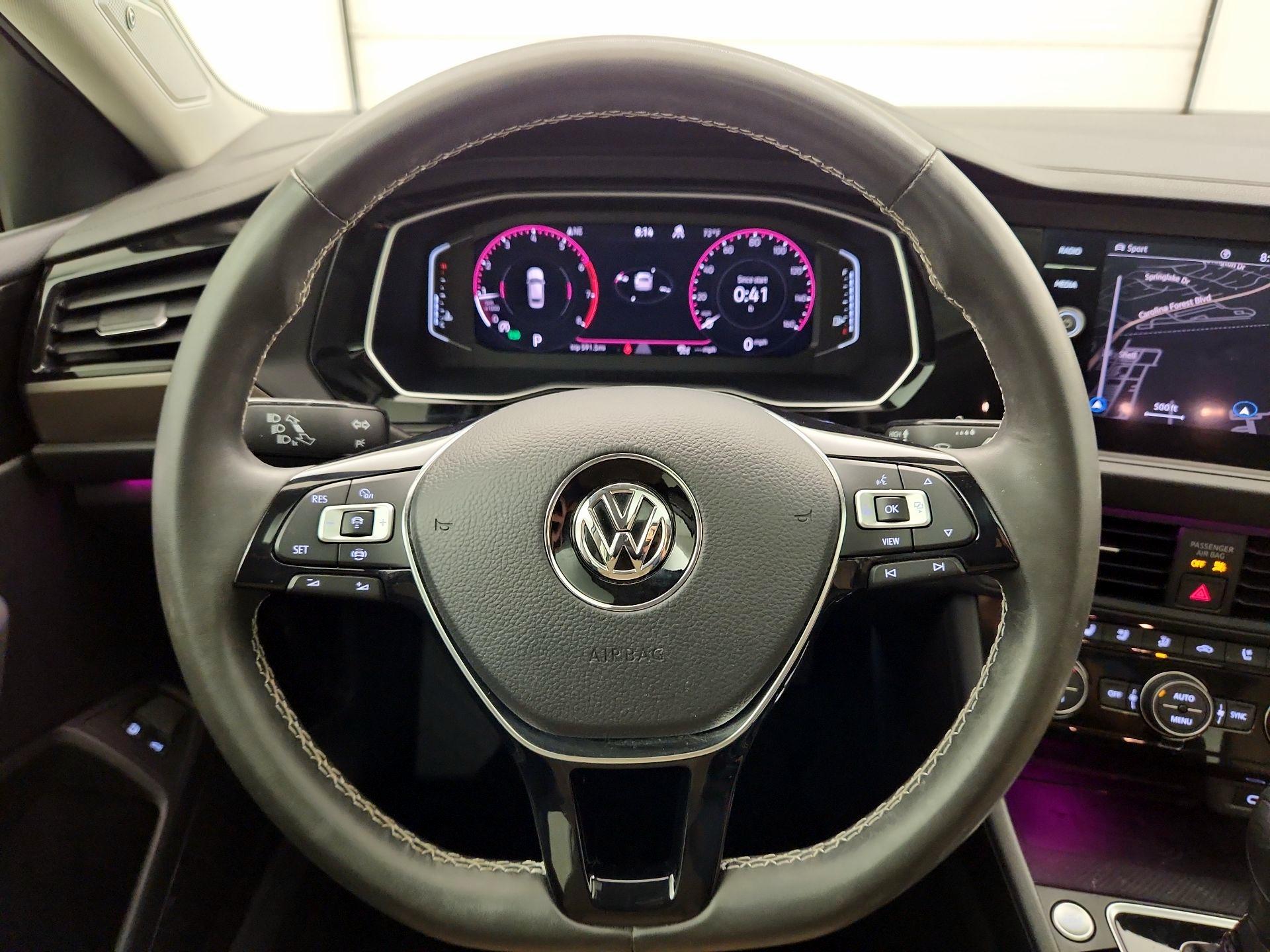 Thumbnail: 2021 Volkswagen Jetta - 10