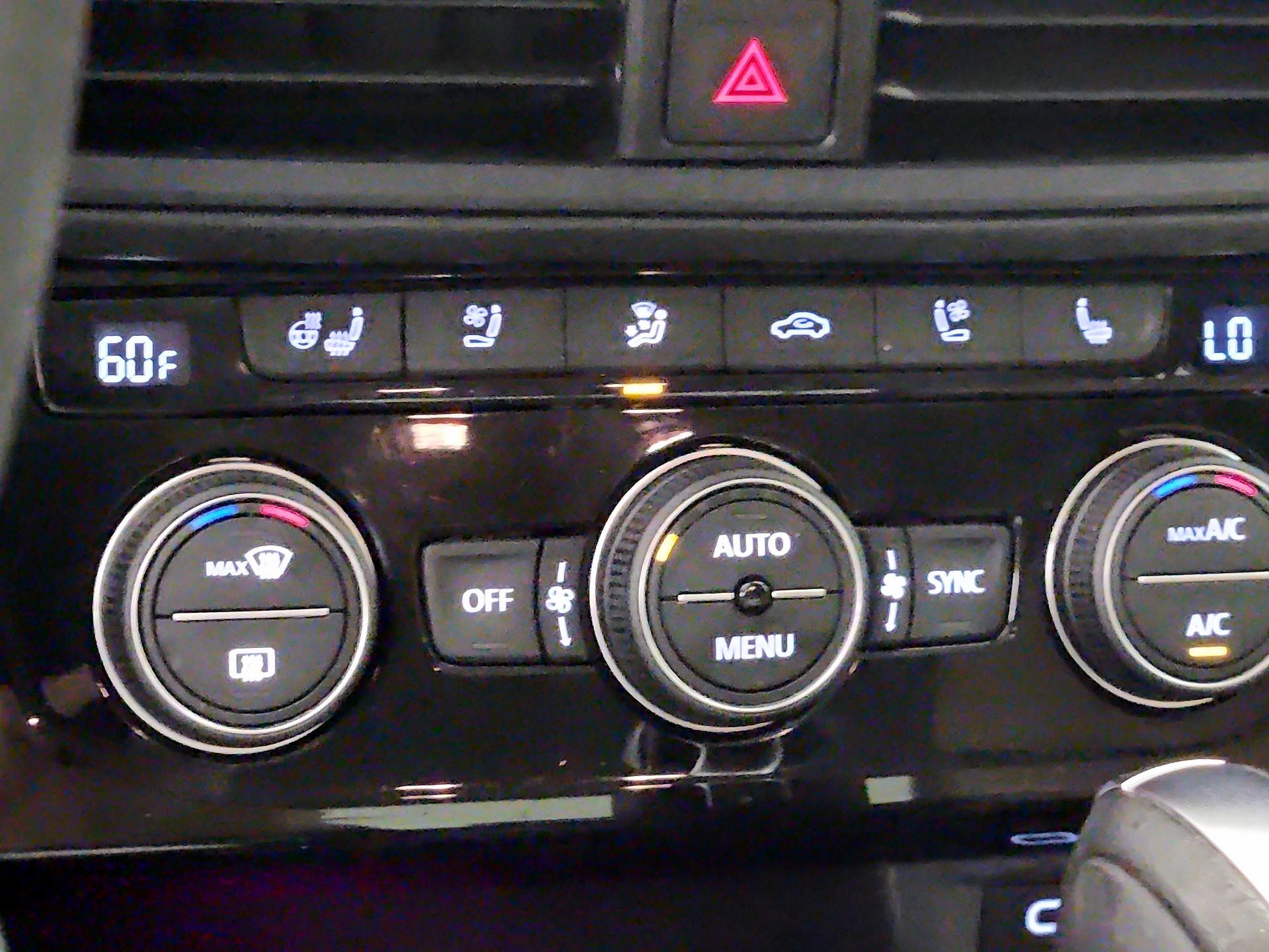 Thumbnail: 2021 Volkswagen Jetta - 17