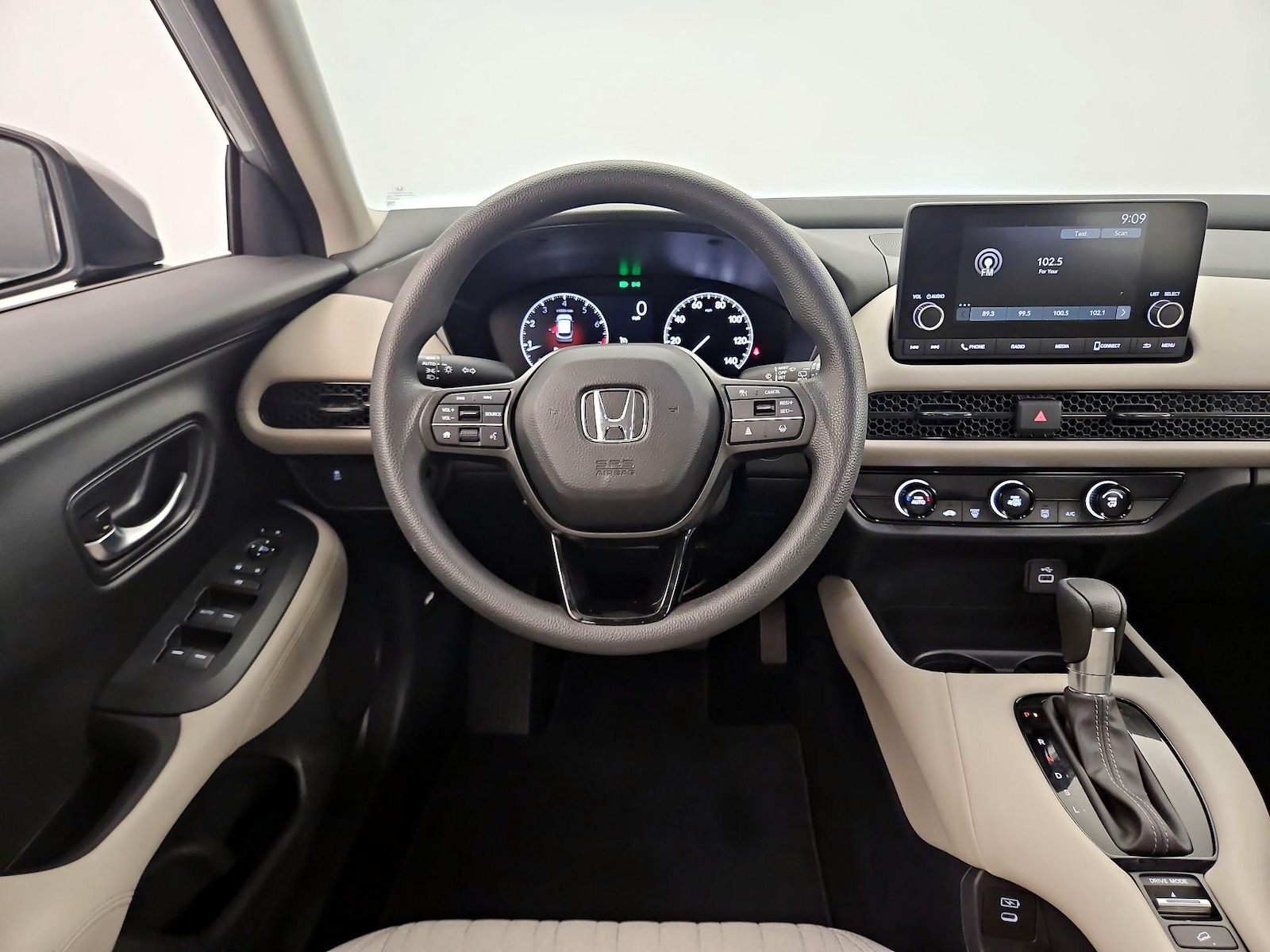 2025 Honda HR-V LX - Photo 11