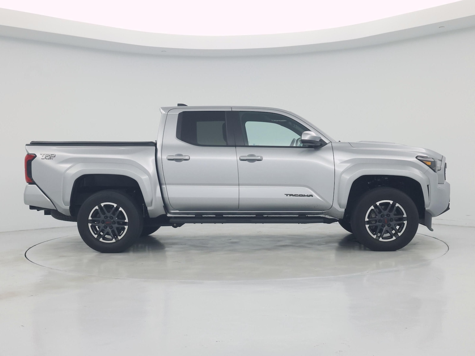 2024 Toyota Tacoma TRD Sport - Photo 8