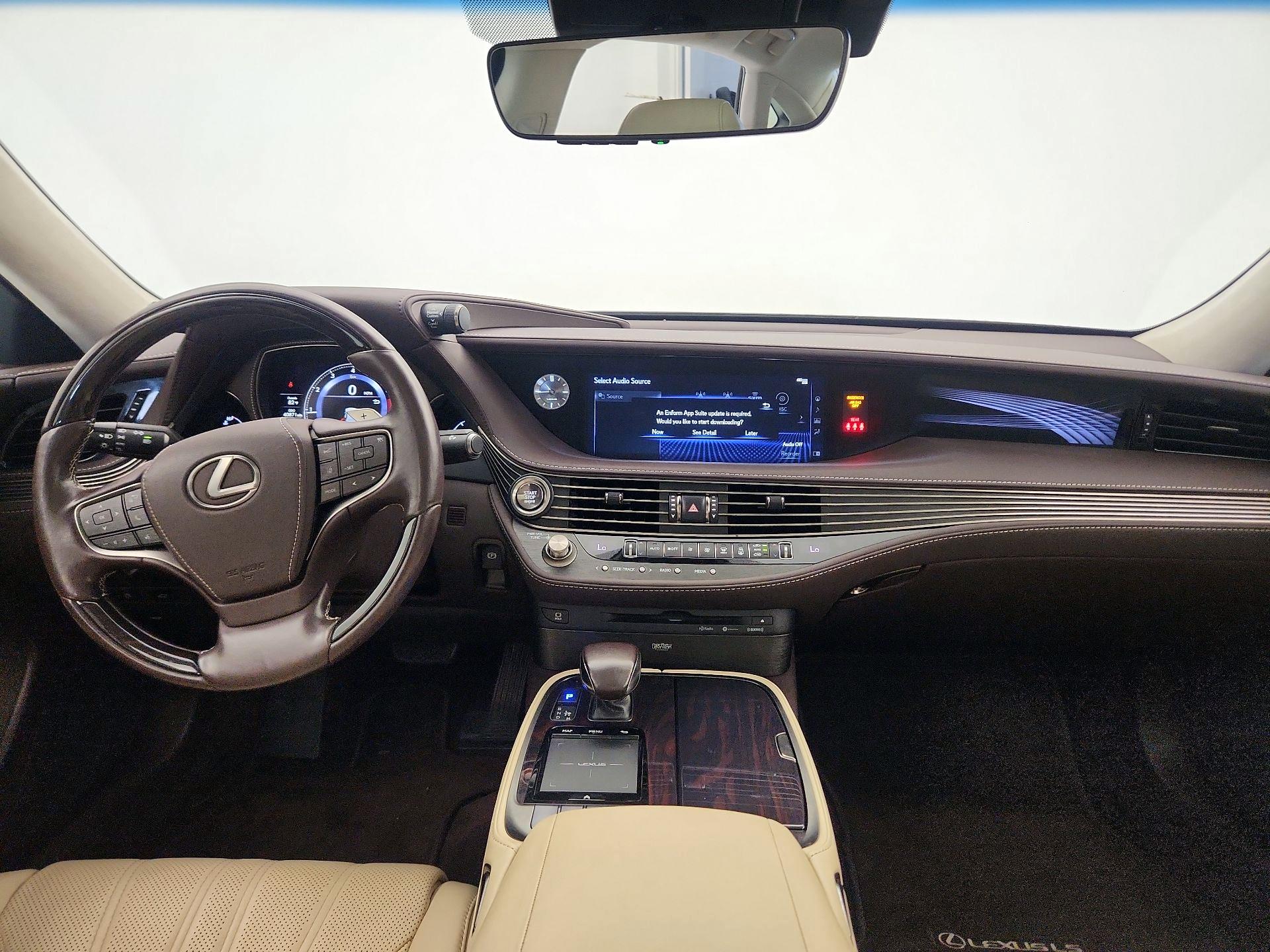 Thumbnail: 2019 Lexus LS - 9