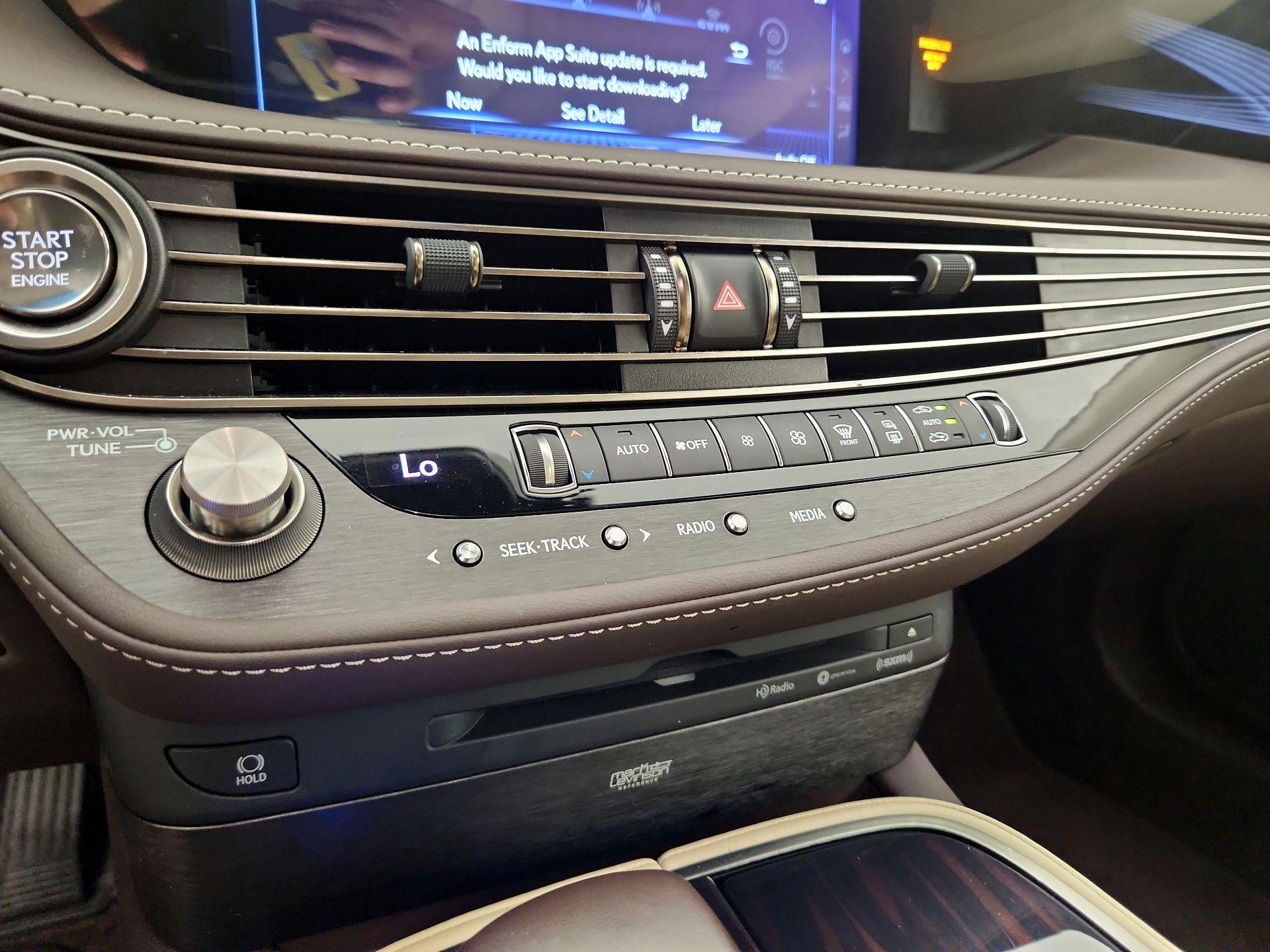Thumbnail: 2019 Lexus LS - 16